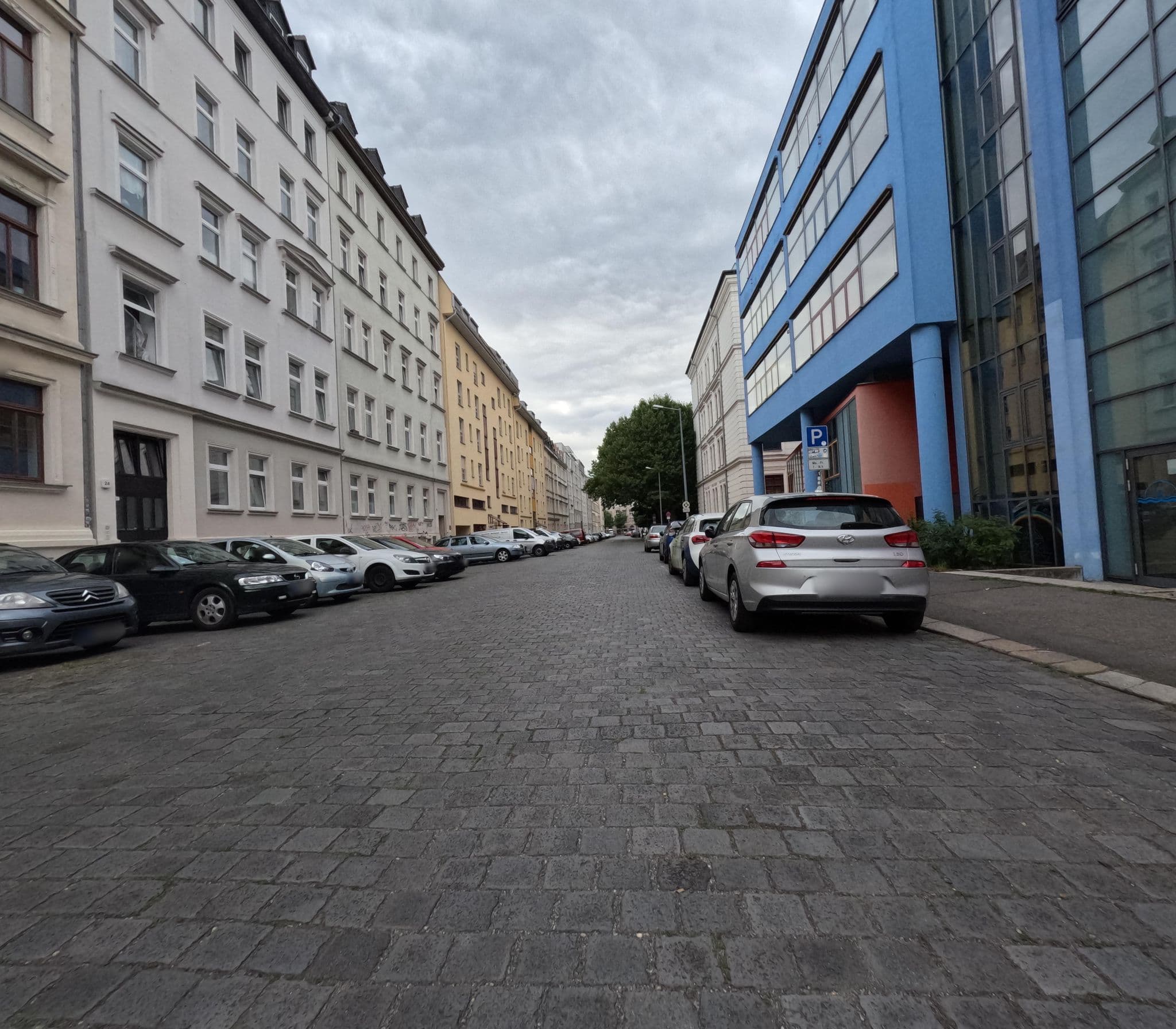 Street view near Im Herzen - Zentral, Leipzig — © kopra (CC BY-SA · Mapillary)