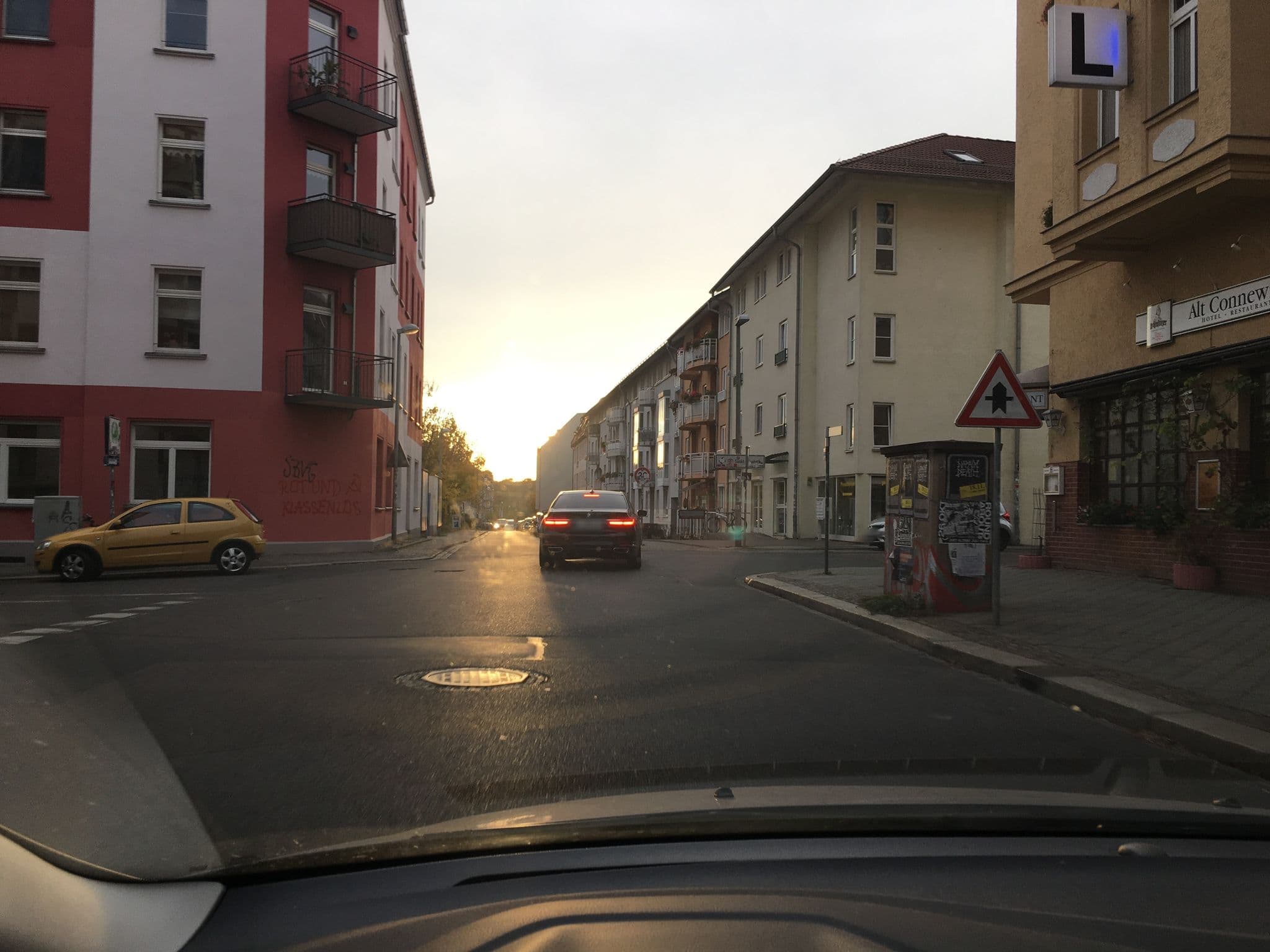 Street view near Landhotel Kießling GmbH, Markkleeberg — © bejotel (CC BY-SA · Mapillary)