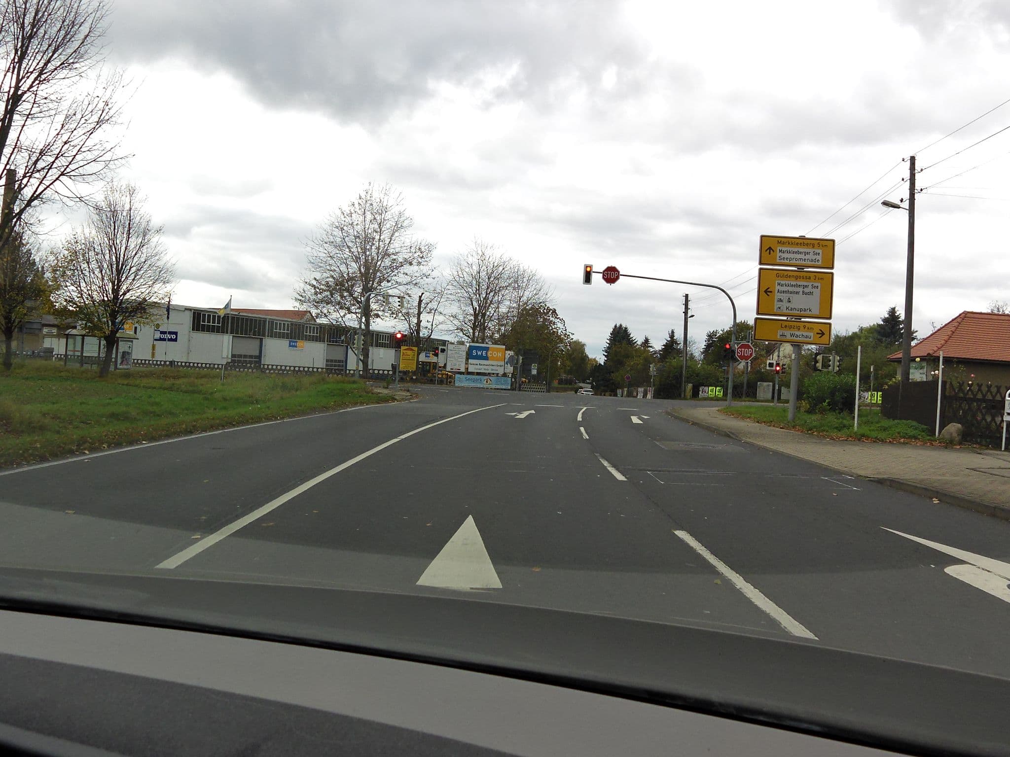 Street view near Pension Irina, Markkleeberg — © zoegglmeyr (CC BY-SA · Mapillary)