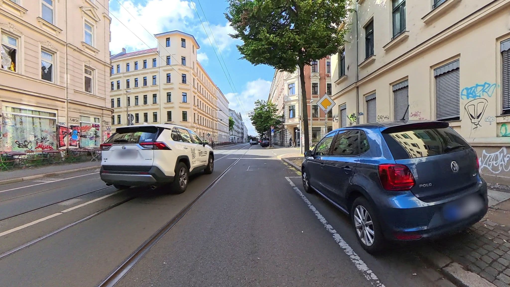 Street view near Simeon Hotel und Pension, Leipzig — © AR88 (CC BY-SA · Mapillary)
