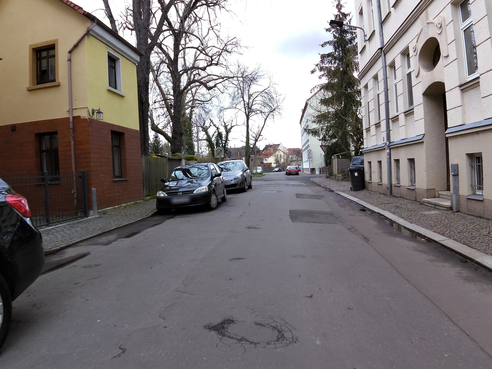 Street view near Ferienwohnung am Goethepark im Leipziger Neuseenland, Markkleeberg — © zoegglmeyr (CC BY-SA · Mapillary)