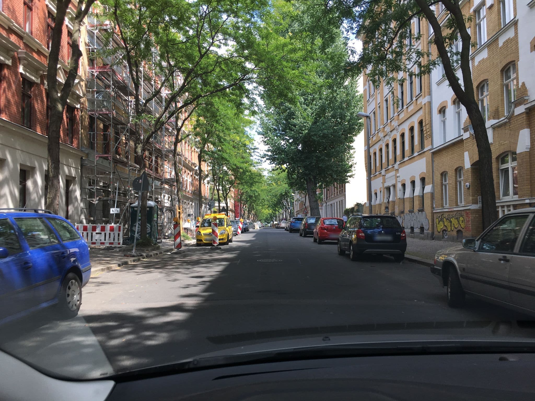 Street view near SCHÖNER WOHNEN IM DENKMAL - großzügig geschnitten, kostenfreies WLAN, Leipzig — © bejotel (CC BY-SA · Mapillary)
