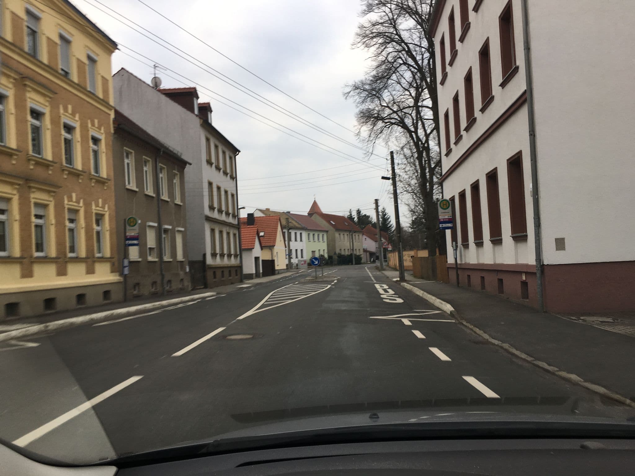 Street view near Ferienwohnung Holzhausen, Großpösna — © bejotel (CC BY-SA · Mapillary)