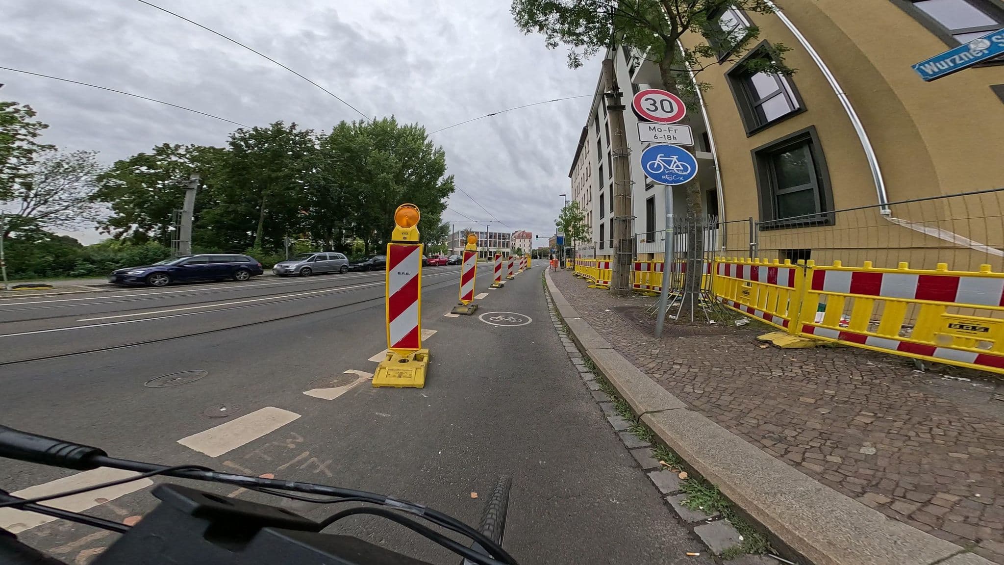 Street view near Amsterdam-Einraumwohnung, Leipzig — © AR88 (CC BY-SA · Mapillary)
