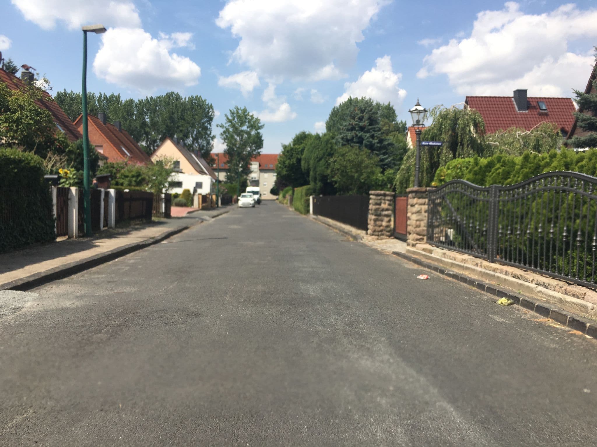 Street view near UFZ Gästewohnungen, Taucha — © bejotel (CC BY-SA · Mapillary)