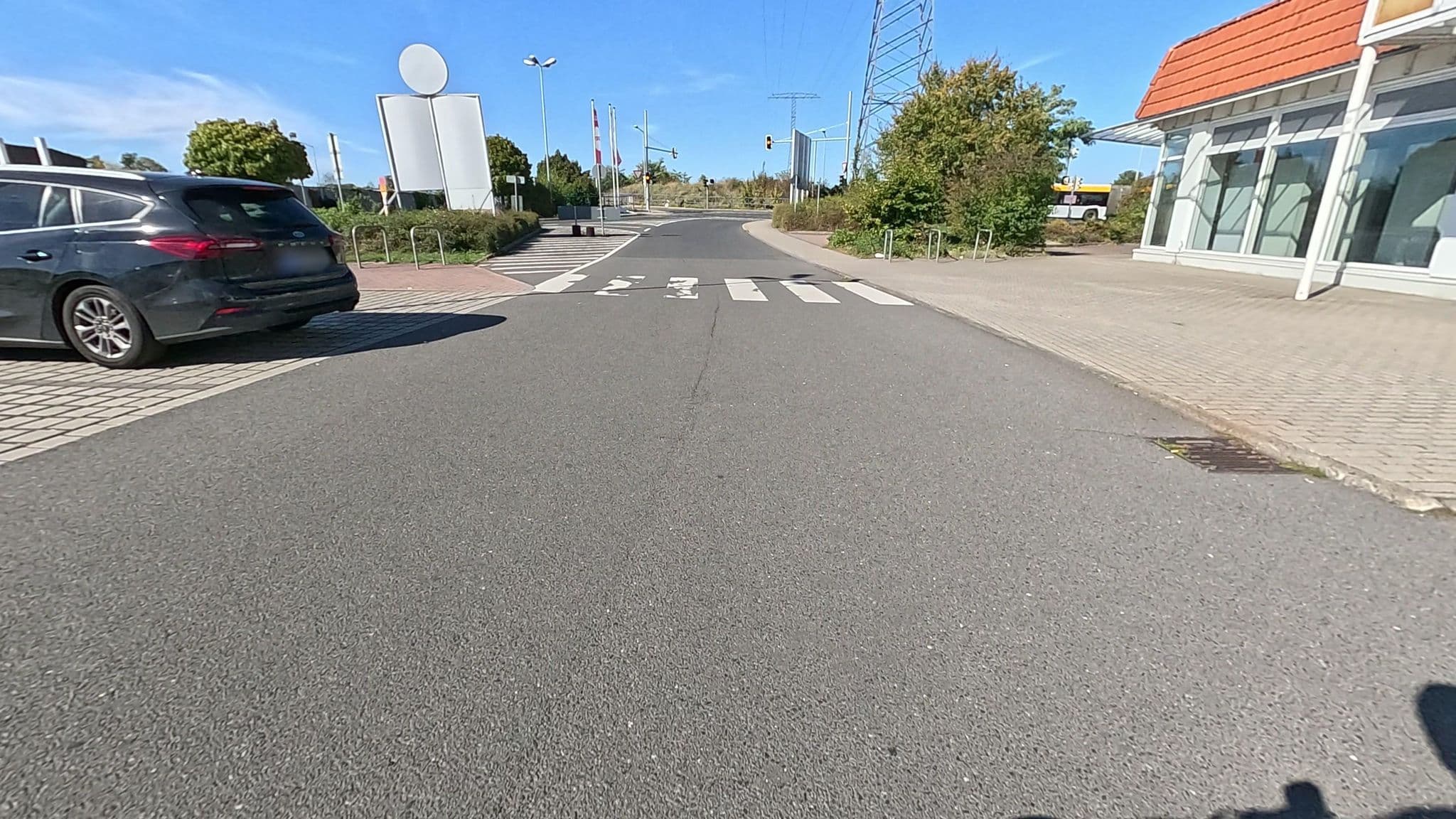 Street view near Tryp Hotel by Wyndham Leipzig North, Taucha — © AR88 (CC BY-SA · Mapillary)