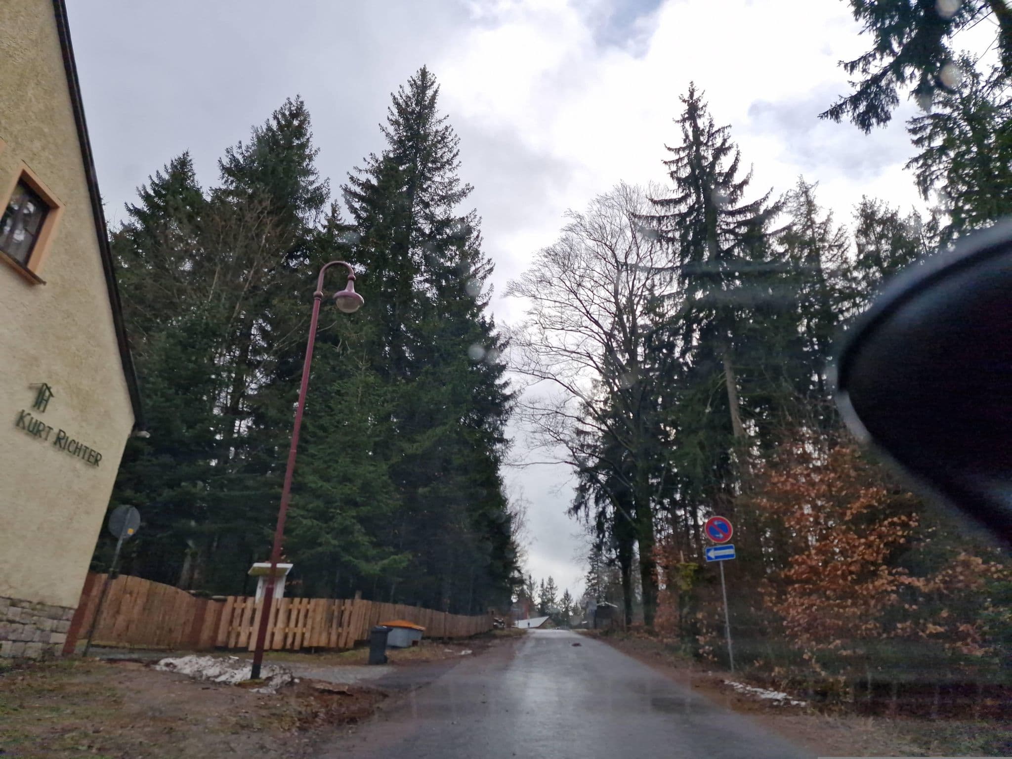 Street view near Jugendherberge Ehrenfriedersdorf, Thum — © canislupus (CC BY-SA · Mapillary)
