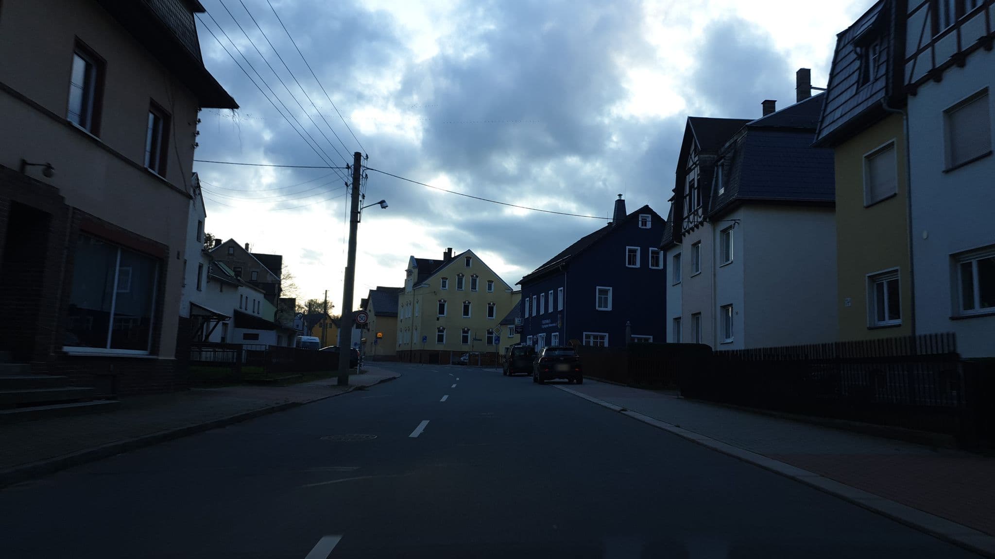 Street view near Attic Oelsnitz am Hegebach mit Netflix und Parkplatz Self Check-in, Hohndorf — © canislupus (CC BY-SA · Mapillary)
