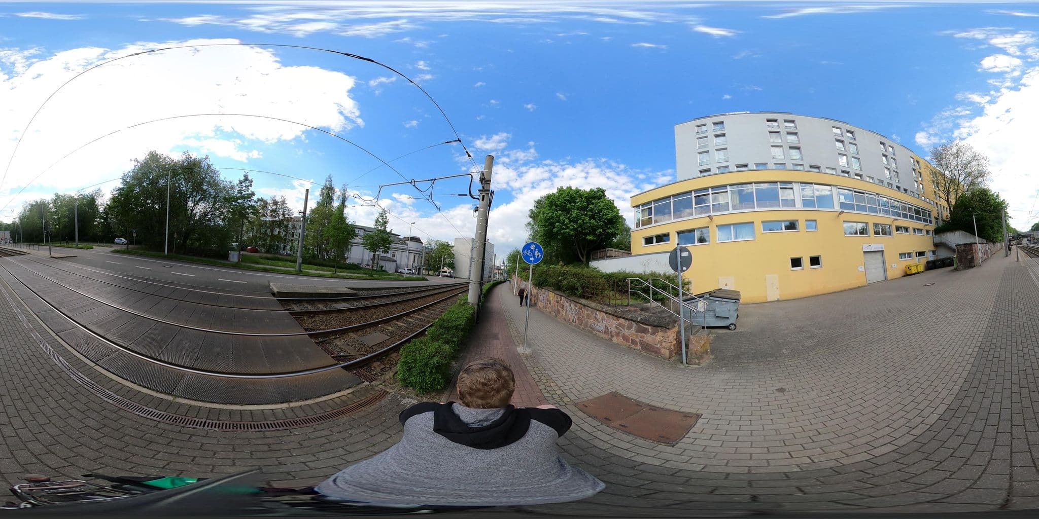Street view near Dorint Parkhotel, Chemnitz — © wielandb (CC BY-SA · Mapillary)
