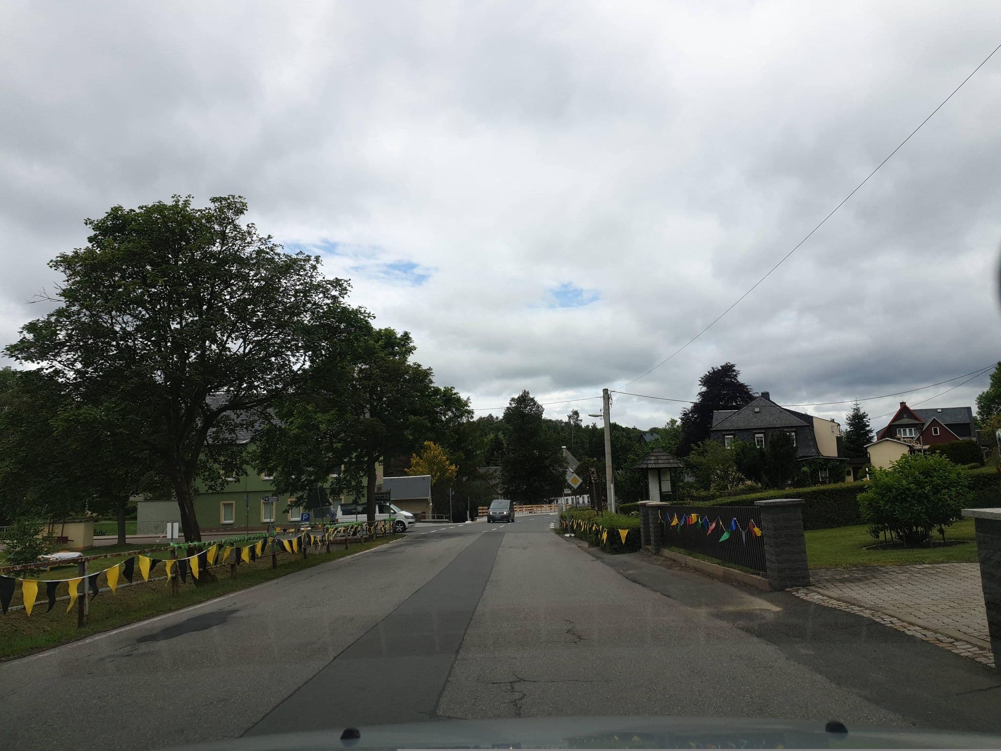 Street view near Jochen Emmerich Ferienwohnungsvermietung, Seiffen — © canislupus (CC BY-SA · Mapillary)