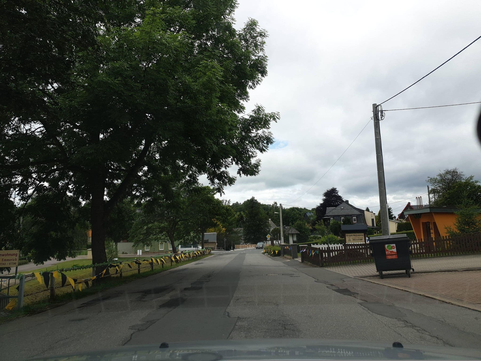 Street view near Marion Emmerich, Seiffen — © canislupus (CC BY-SA · Mapillary)