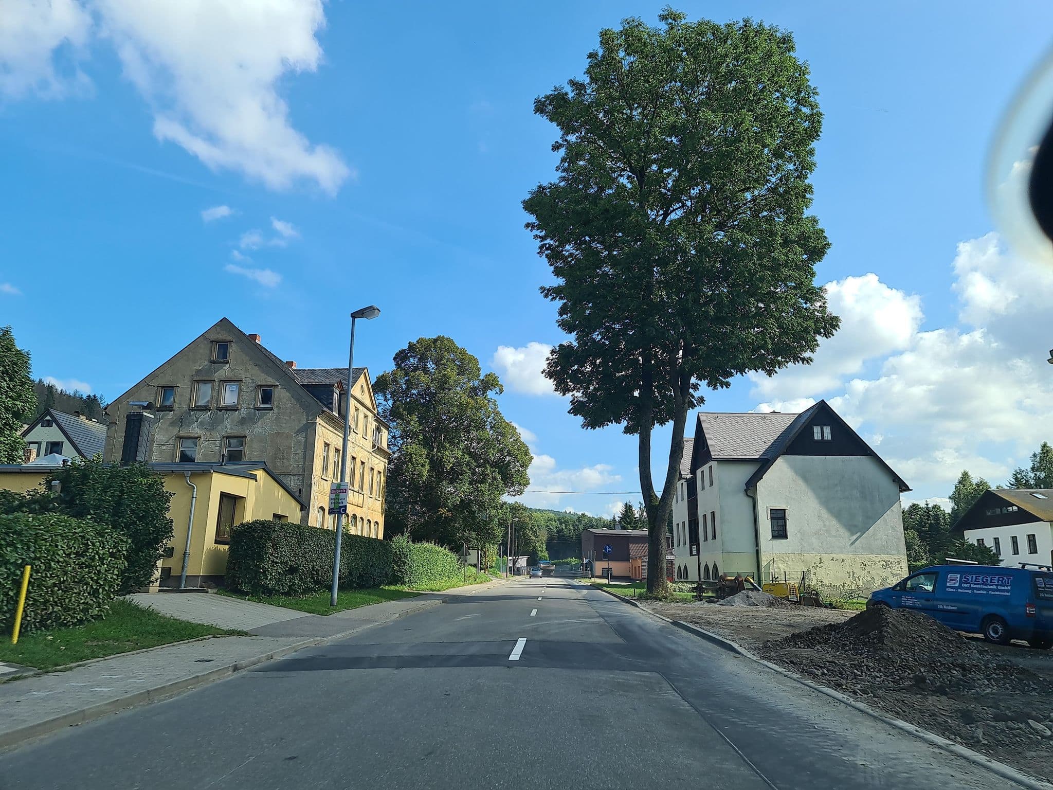 Street view near Hotel Carola, Olbernhau — © canislupus (CC BY-SA · Mapillary)