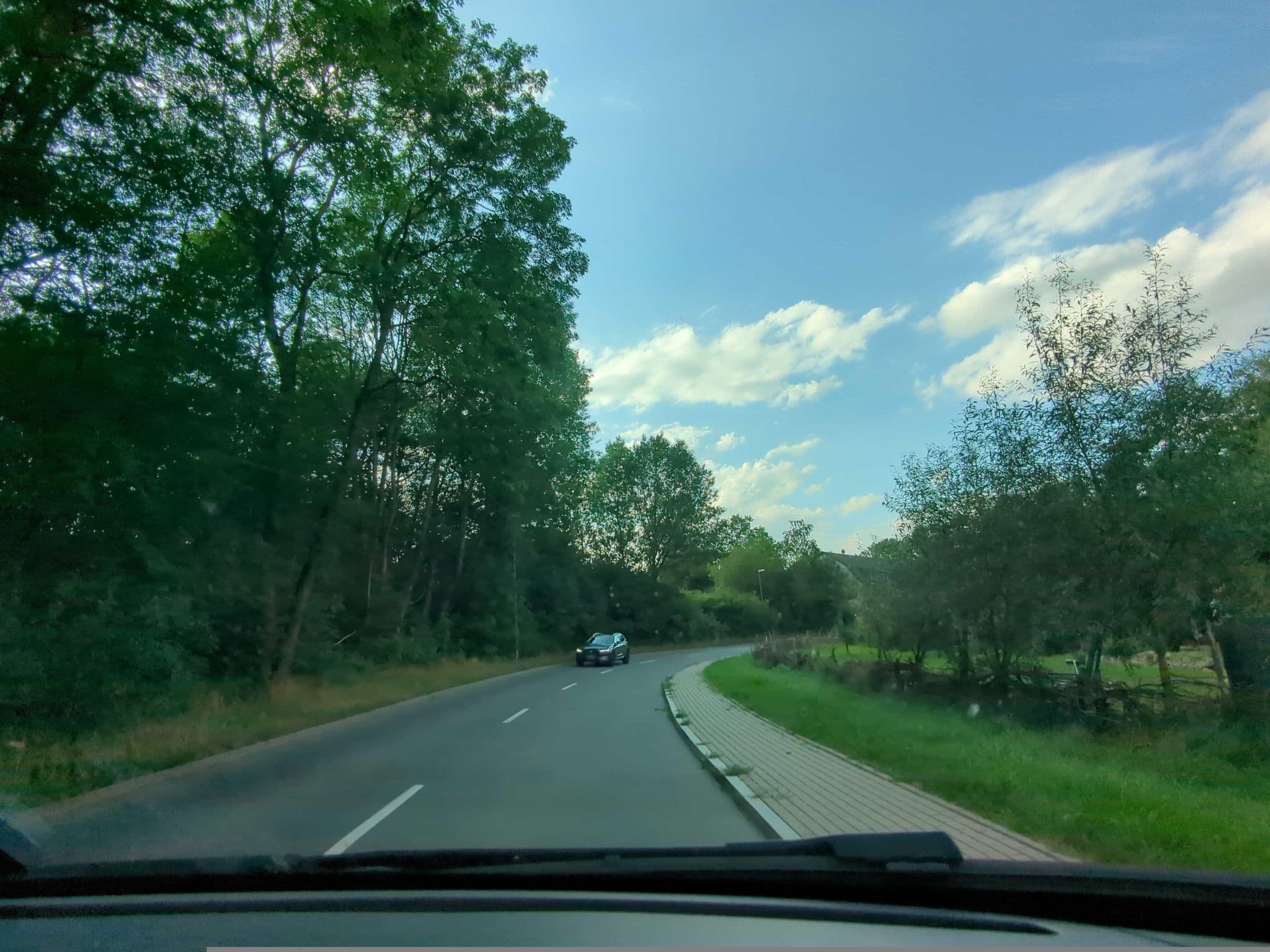Street view near Sighart Knobel, Hainichen — © dereinemapper (CC BY-SA · Mapillary)