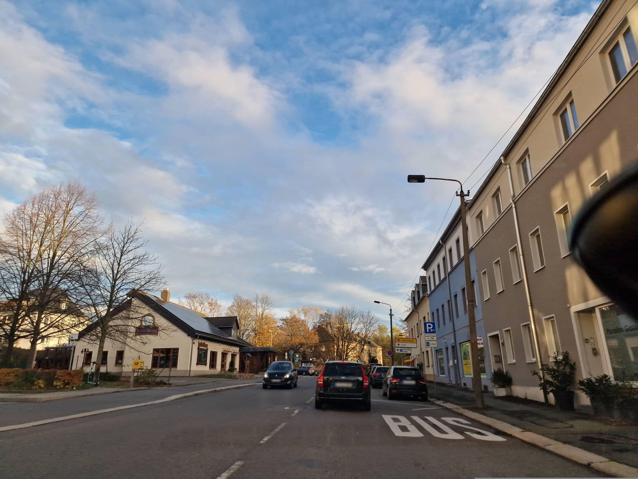 Street view near Eiscafe Gablenz und Pension Herrmann, Claudia, Chemnitz — © canislupus (CC BY-SA · Mapillary)