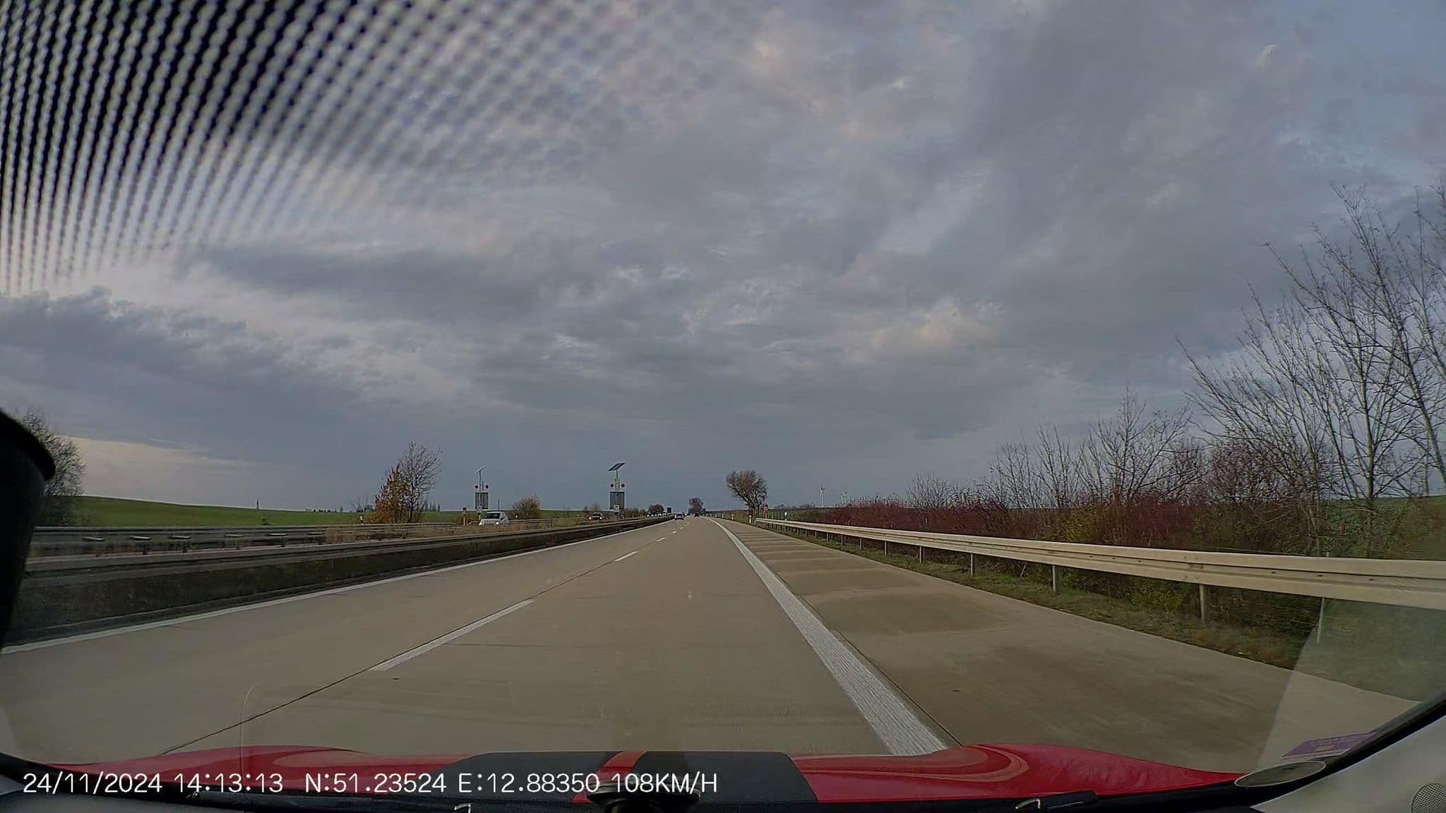 Street view near Çek Cumhuriyeti-Prag, Mutzschen — © AR88 (CC BY-SA · Mapillary)