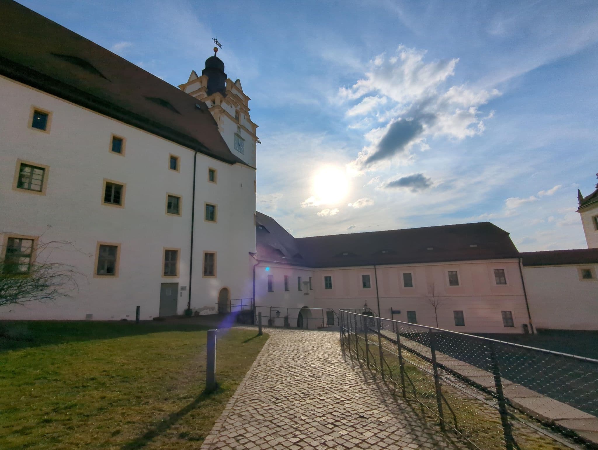 Street view near Schloss Colditz, Colditz — © ente (CC BY-SA · Mapillary)