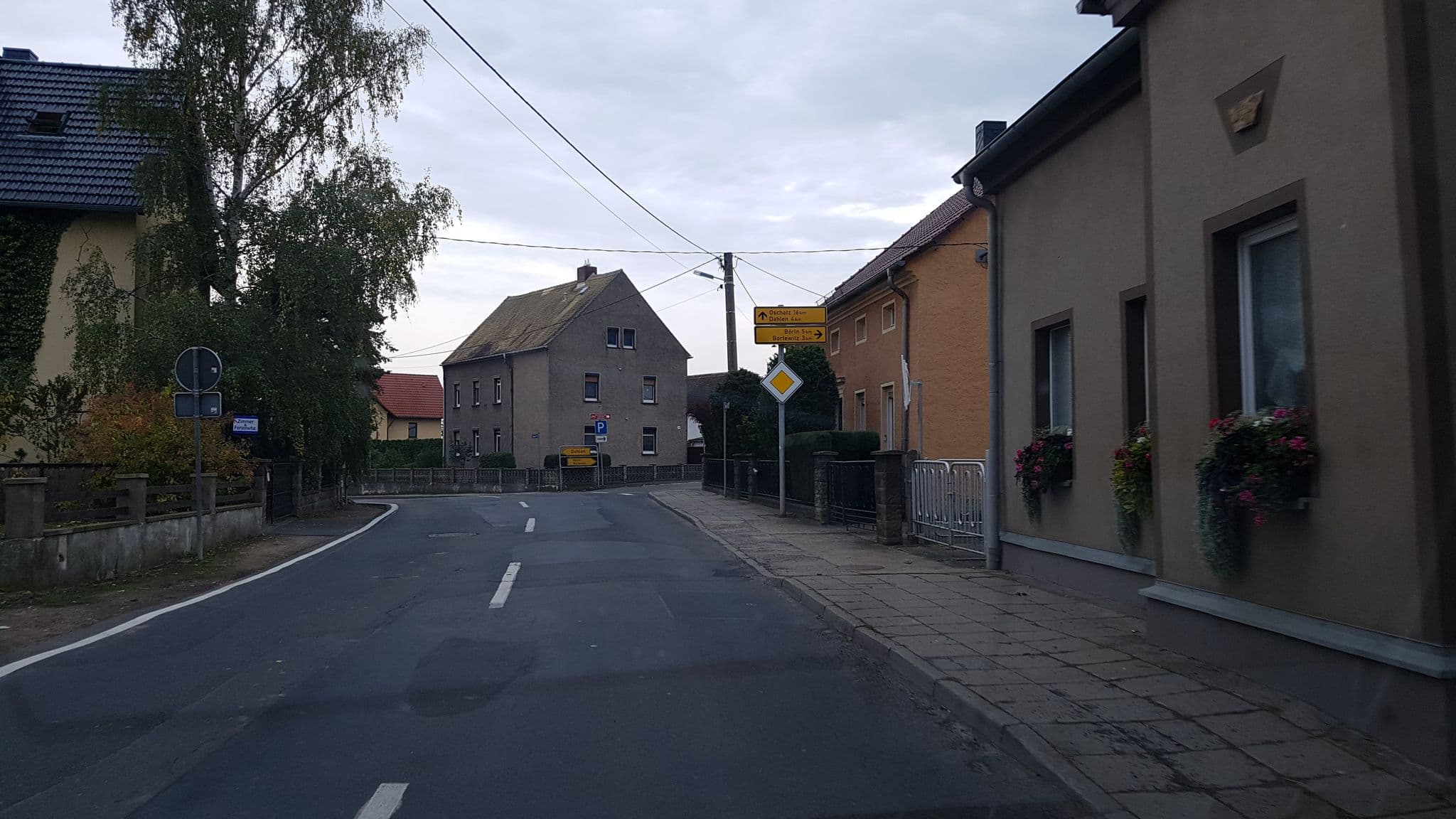 Street view near Rolf Schuffenhauer, Dahlen — © dsmm (CC BY-SA · Mapillary)