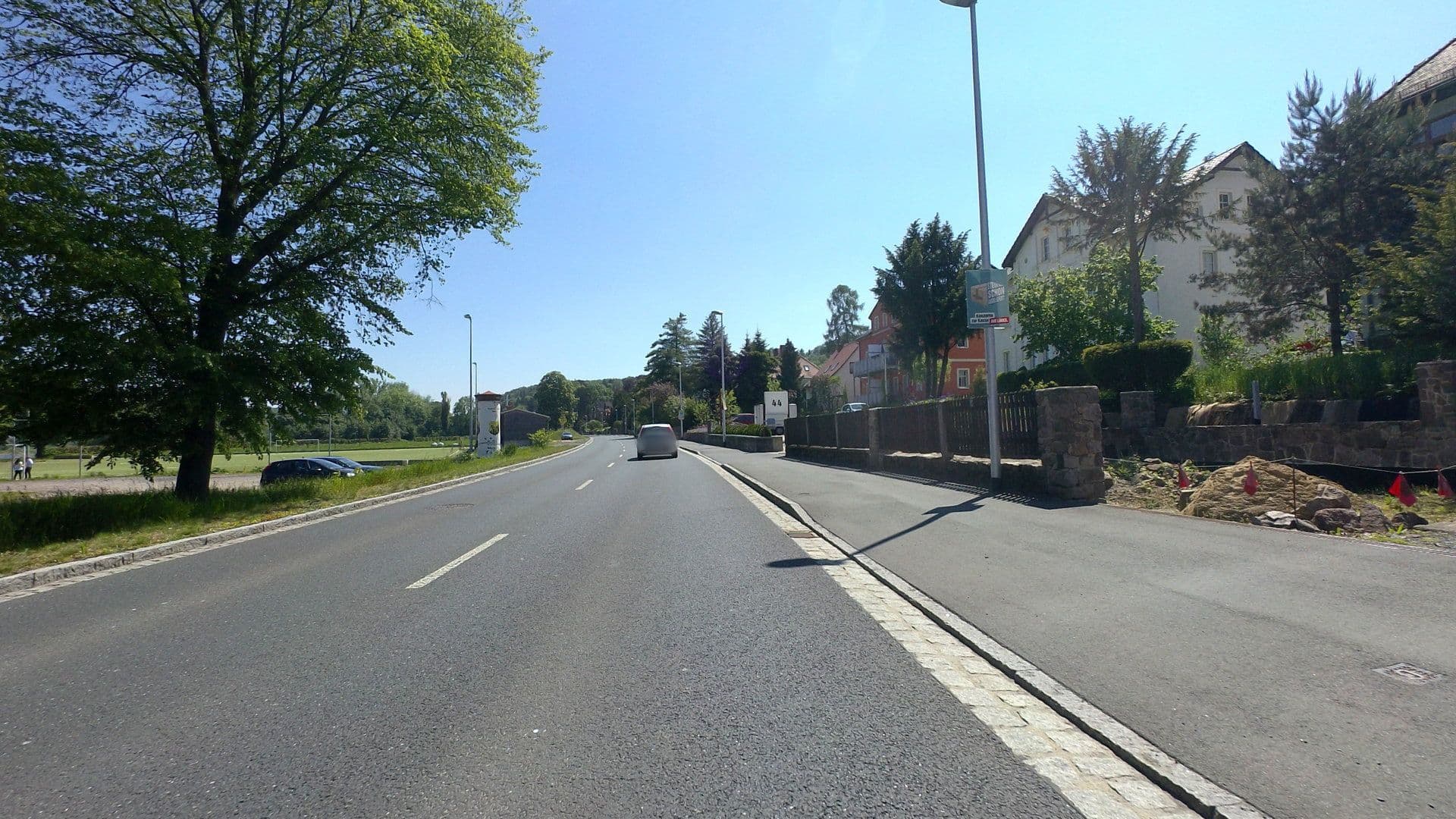 Street view near Hotel Elbdamm garni, Meissen — © moenk (CC BY-SA · Mapillary)