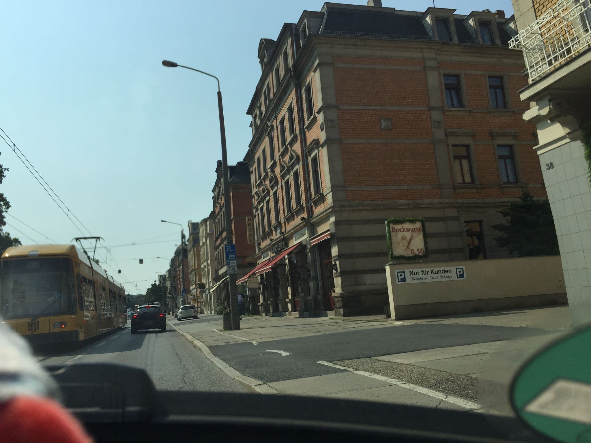 Street view near Kandler's Hotel & Restaurant, Löbtau — © ubahnverleih (CC BY-SA · Mapillary)