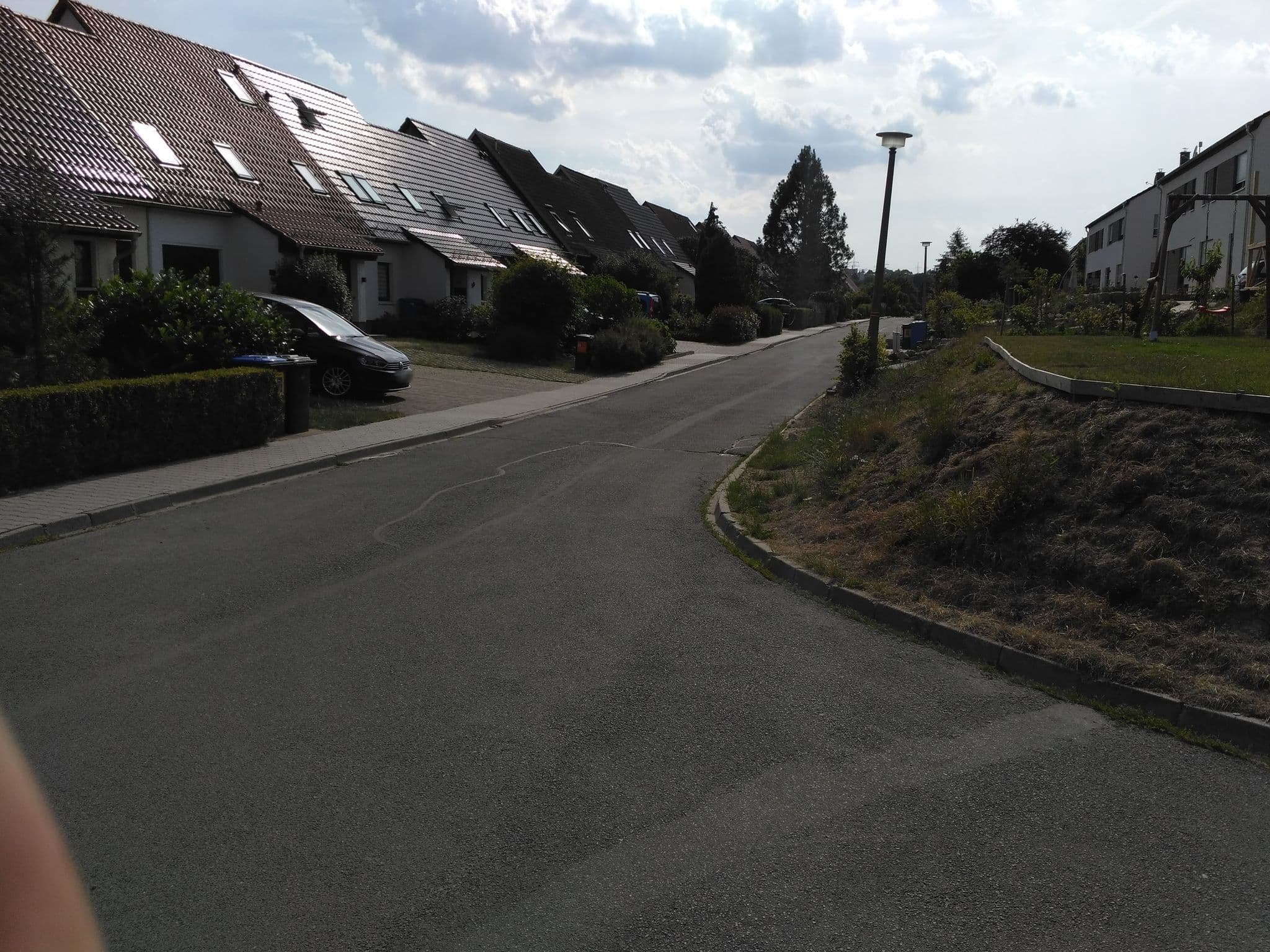 Street view near Ferienwohnung Südhöhe | Familie Daufratshofer, Bannewitz — © yiro (CC BY-SA · Mapillary)