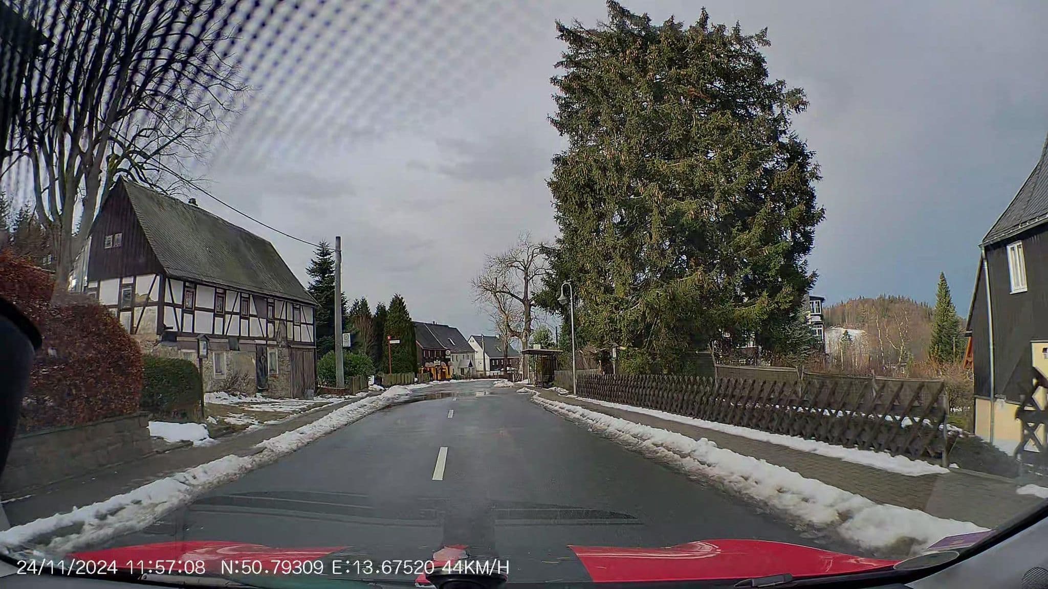 Street view near Pension Lydia, Werner Müller, Schmiedeberg — © AR88 (CC BY-SA · Mapillary)