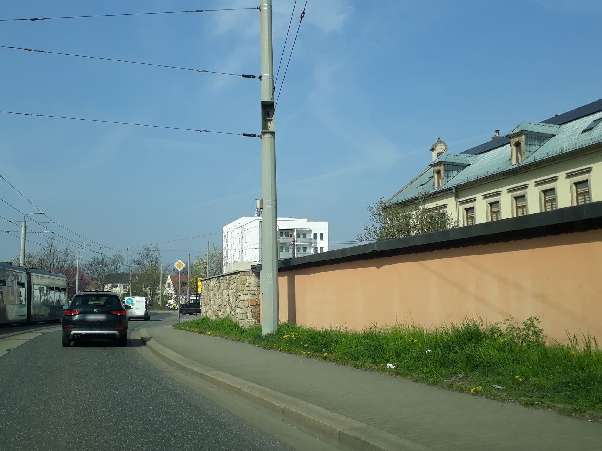 Street view near Pension Reiche, Leuben — © thomas (CC BY-SA · Mapillary)