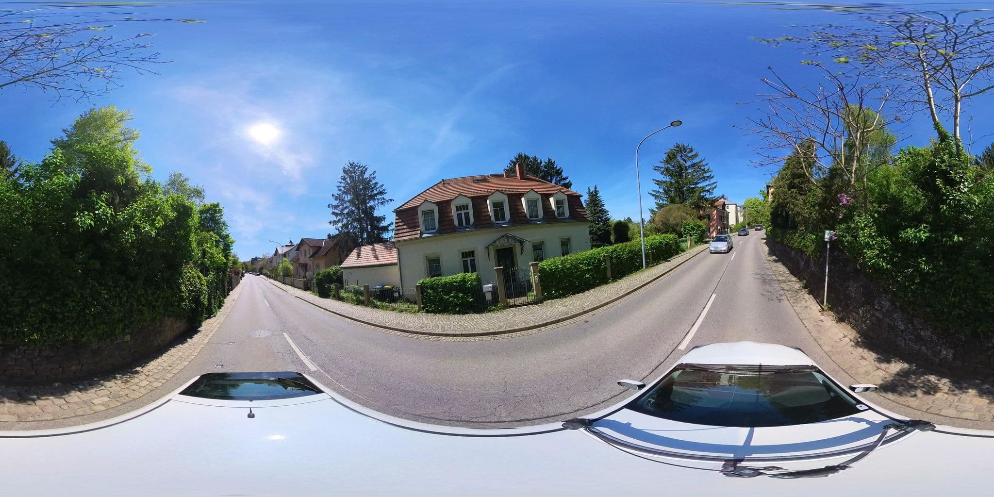 Street view near Casa Casimir, Loschwitz — © osmplus_org (CC BY-SA · Mapillary)