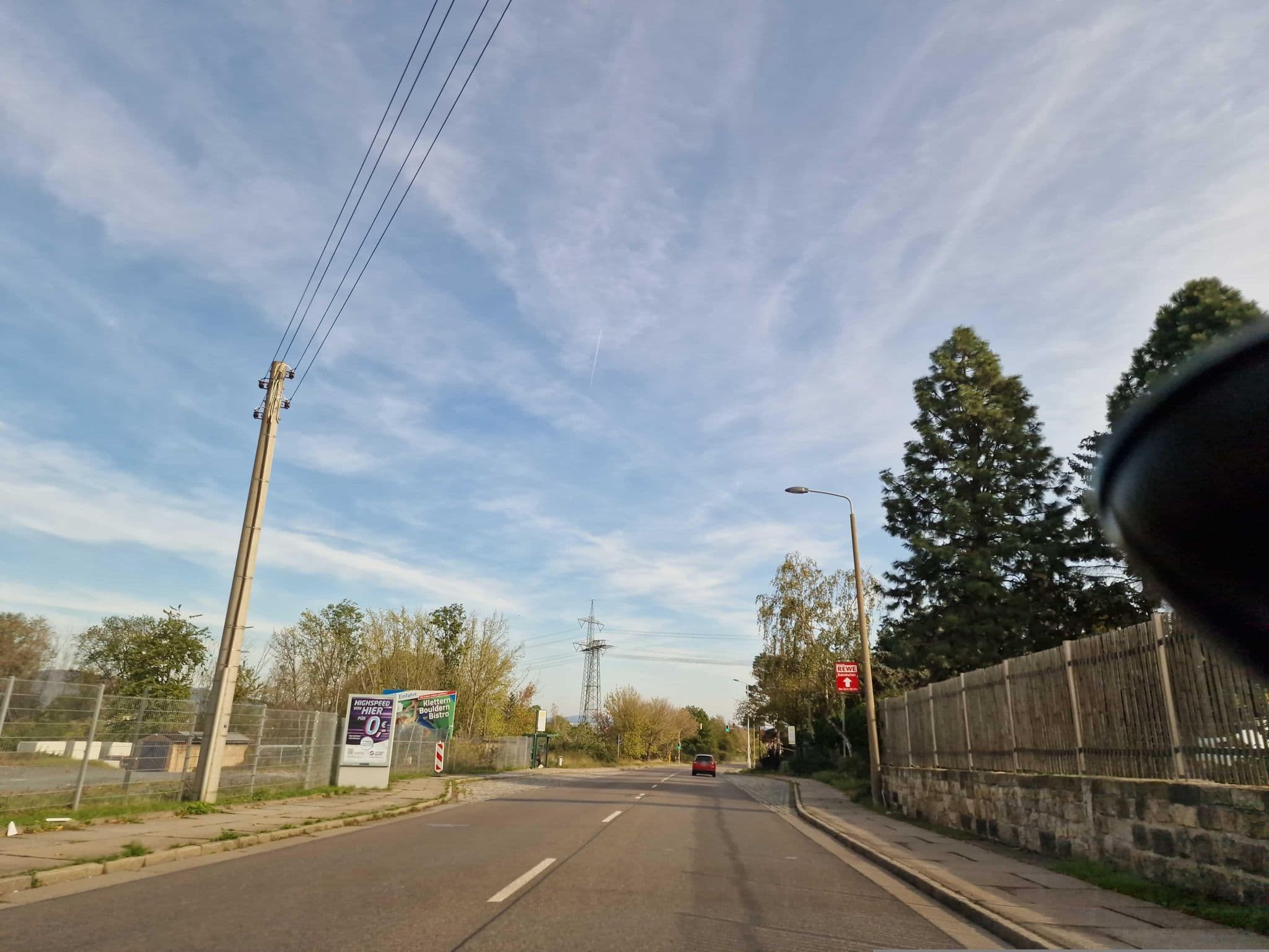 Street view near Hotel Ausspann: Kaitoob Verwaltungs, Heidenau — © canislupus (CC BY-SA · Mapillary)