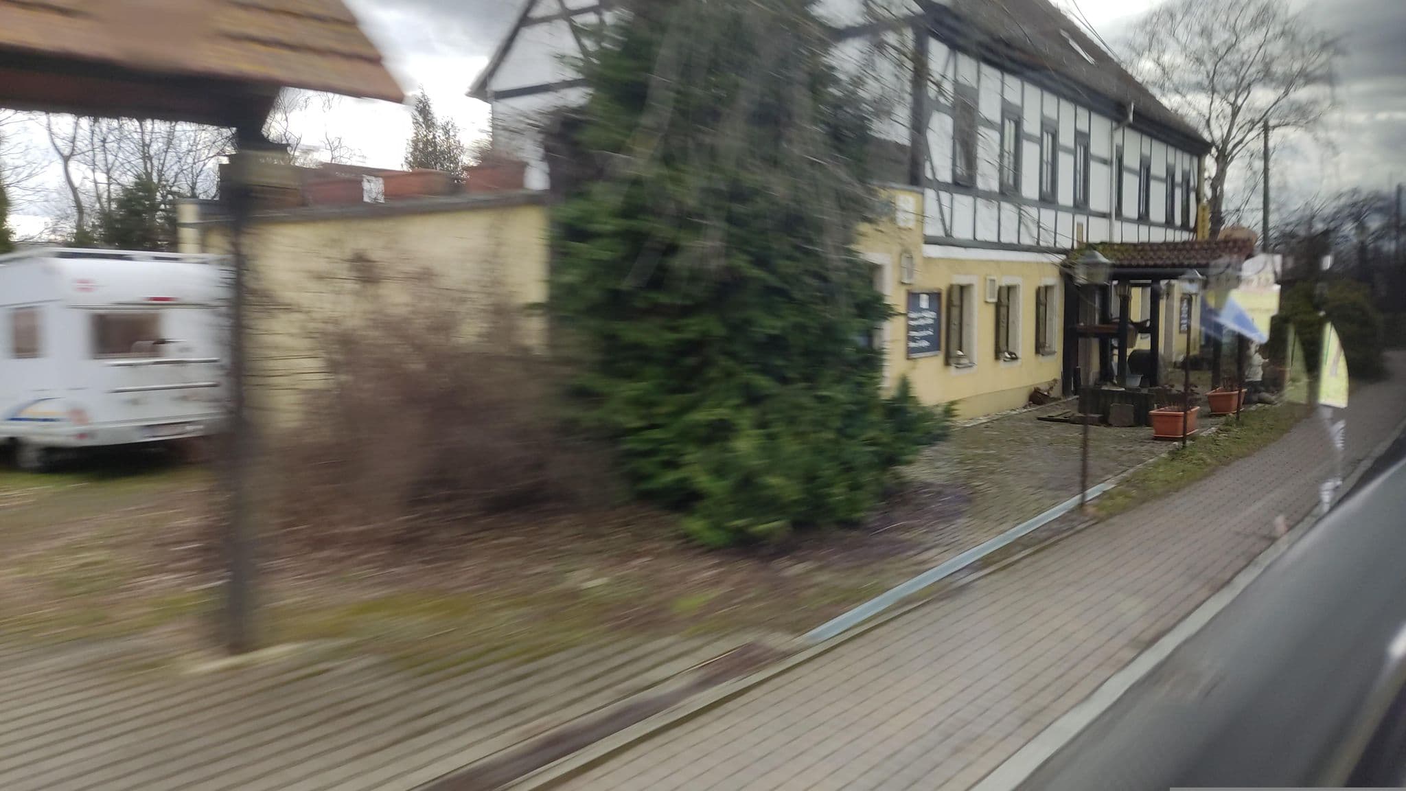 Street view near Landgasthof & Pension Kaufbach, Wilsdruff — © Tatfahren (CC BY-SA · Mapillary)