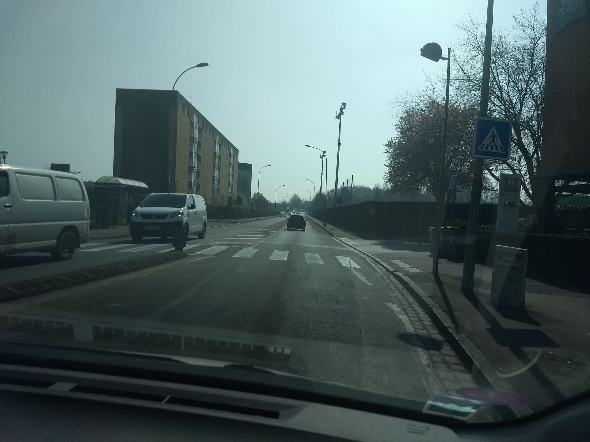 Street view near Ibis Budget Saint-Omer Centre, Saint-Omer — © kritic (CC BY-SA · Mapillary)