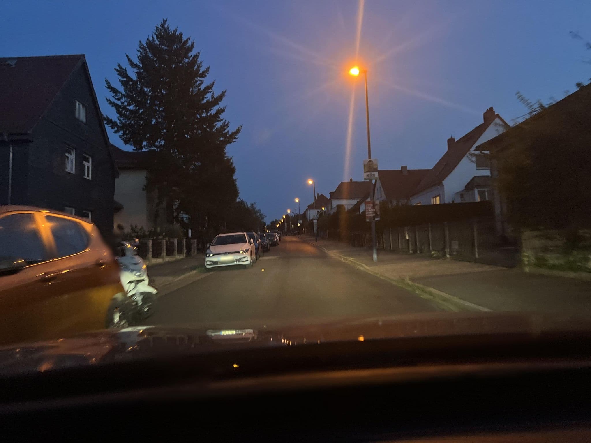 Street view near Haus des Gastes, Löbtau — © DACOweb (CC BY-SA · Mapillary)