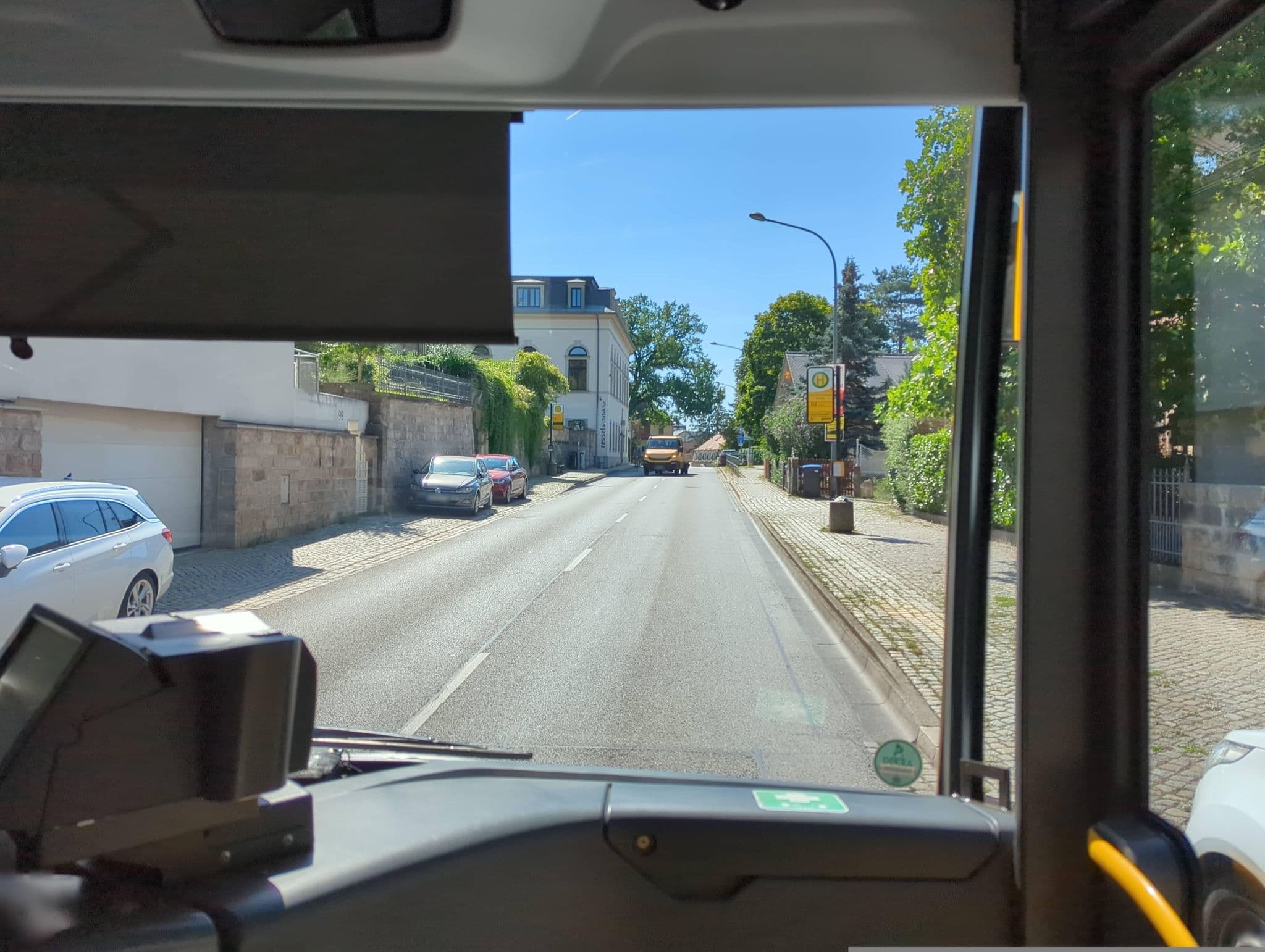 Street view near Villa Elbtürmchen, Loschwitz — © ntl97 (CC BY-SA · Mapillary)