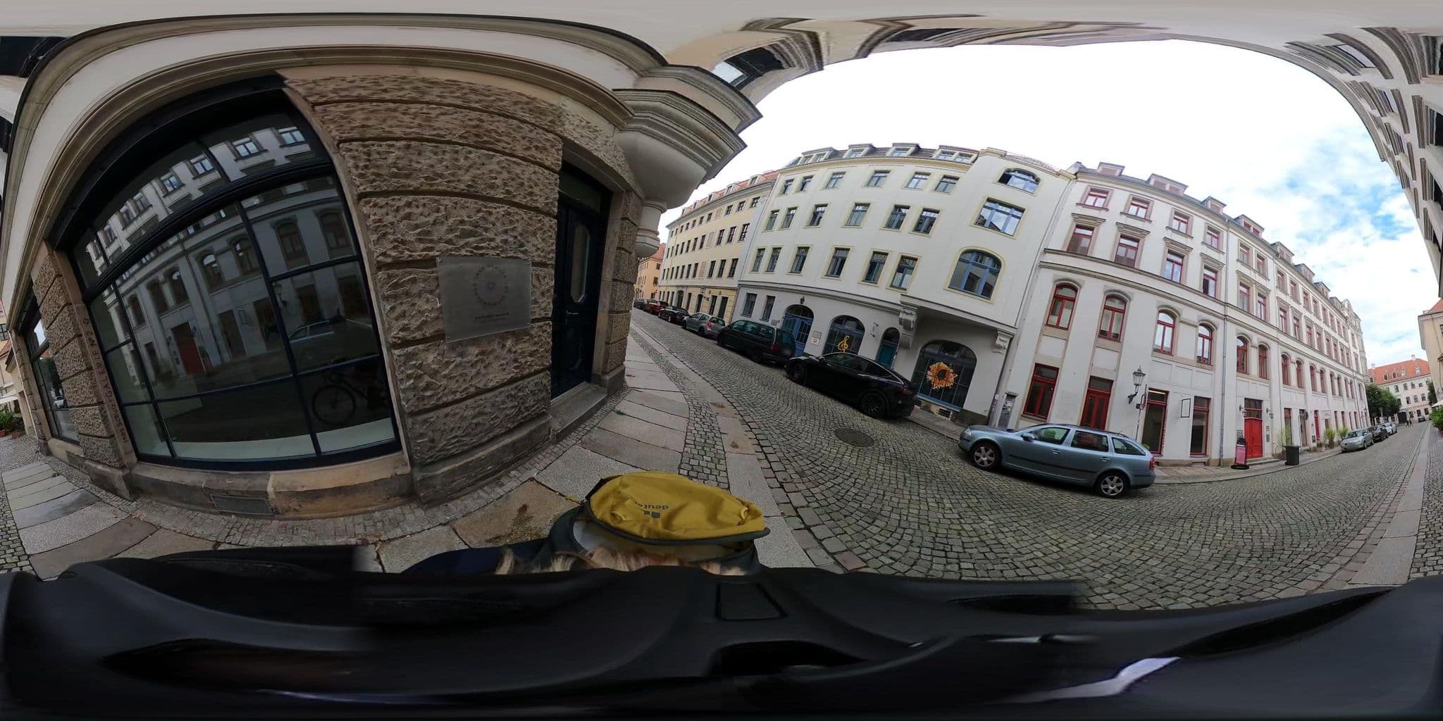 Street view near Relais & Châteaux Hotel Bülow Palais, Dresden — © geowatti (CC BY-SA · Mapillary)