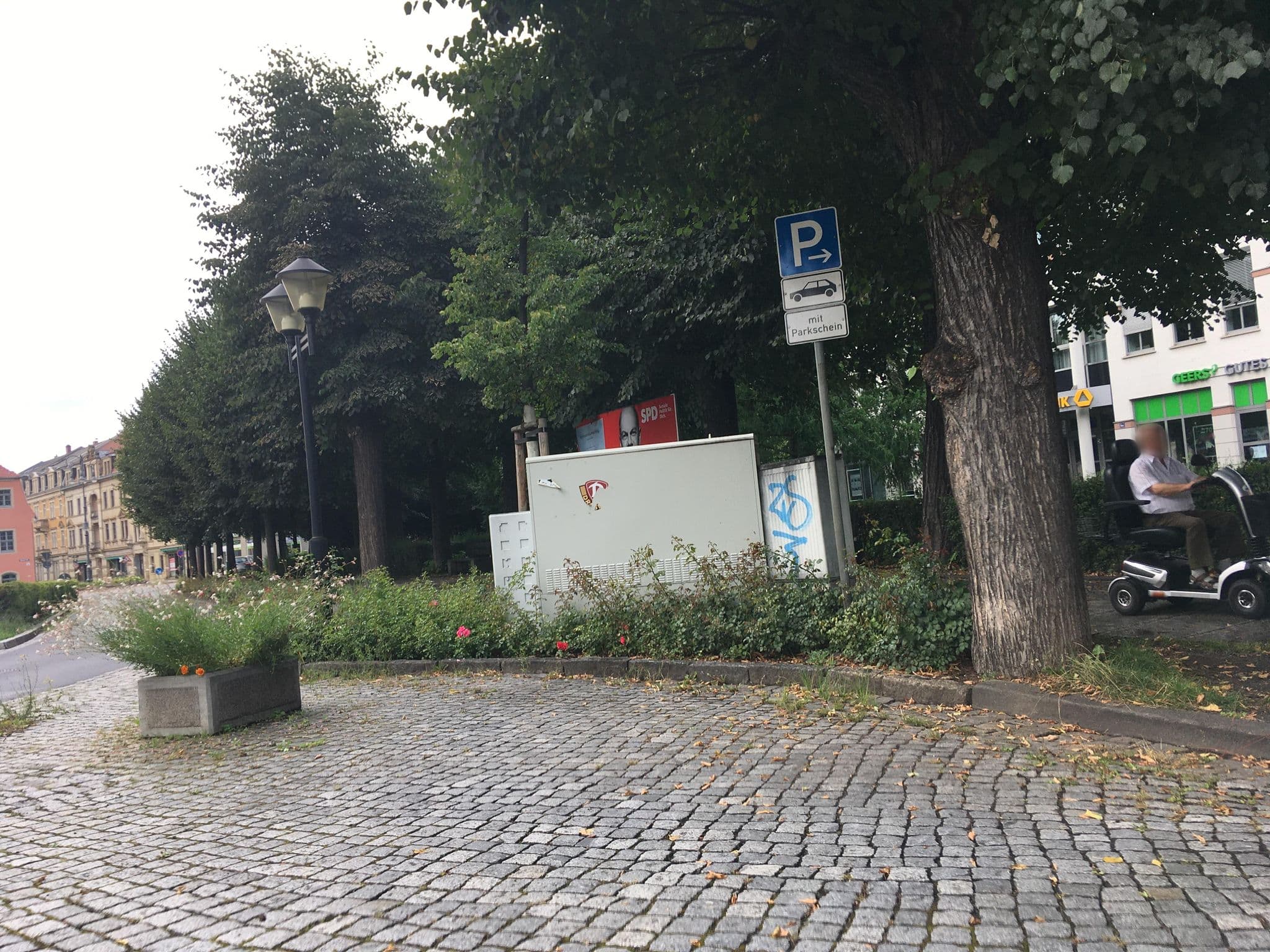Street view near Hotel Schwarzer Adler, Pirna — © eserte (CC BY-SA · Mapillary)