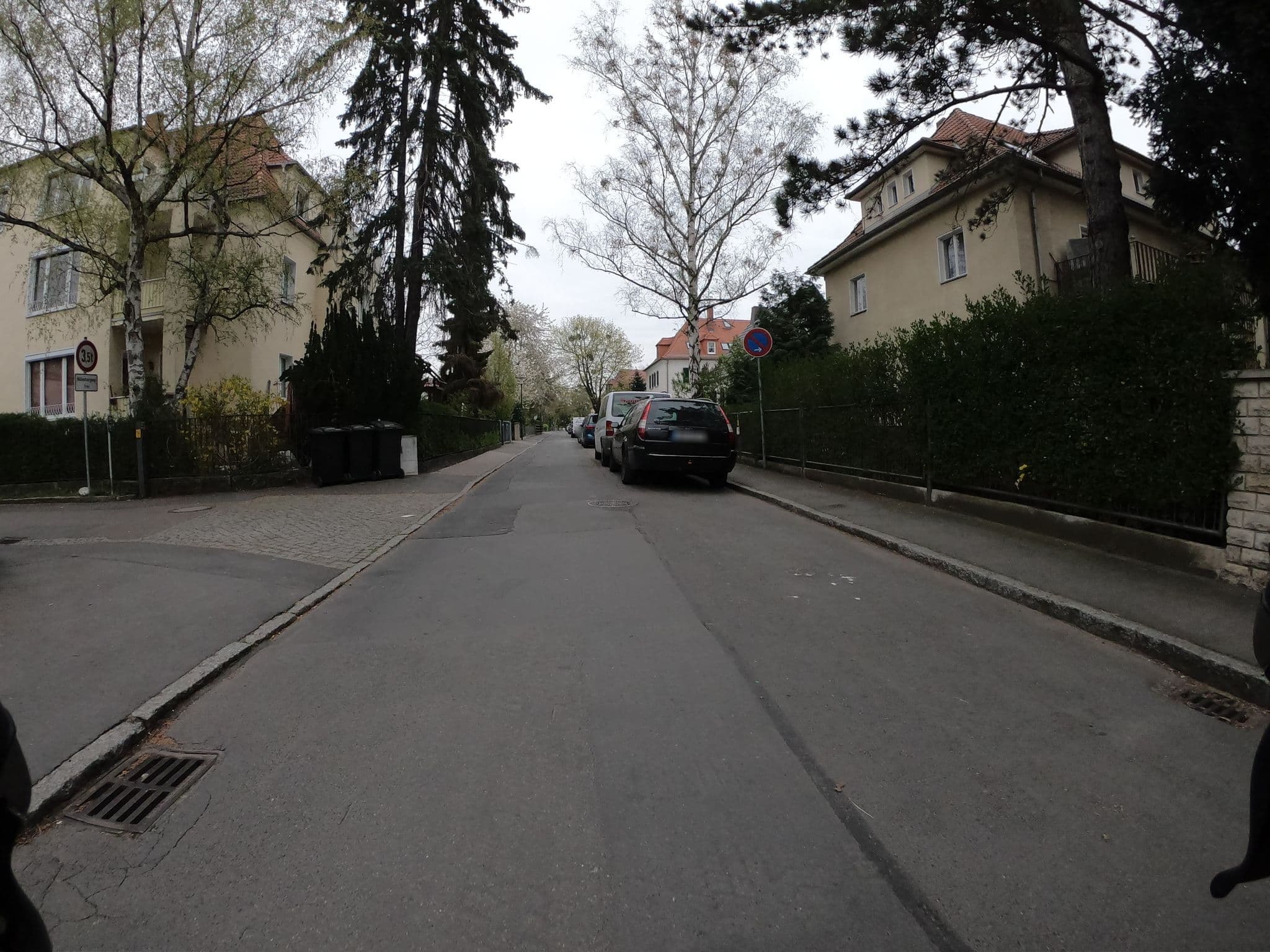 Street view near Pension Rudolph, Blasewitz — © tobiaso (CC BY-SA · Mapillary)