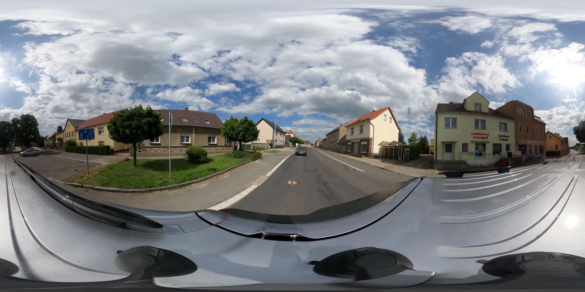 Street view near Heidepension Anja, Hohenleipisch — © Mobilitaetswerk (CC BY-SA · Mapillary)