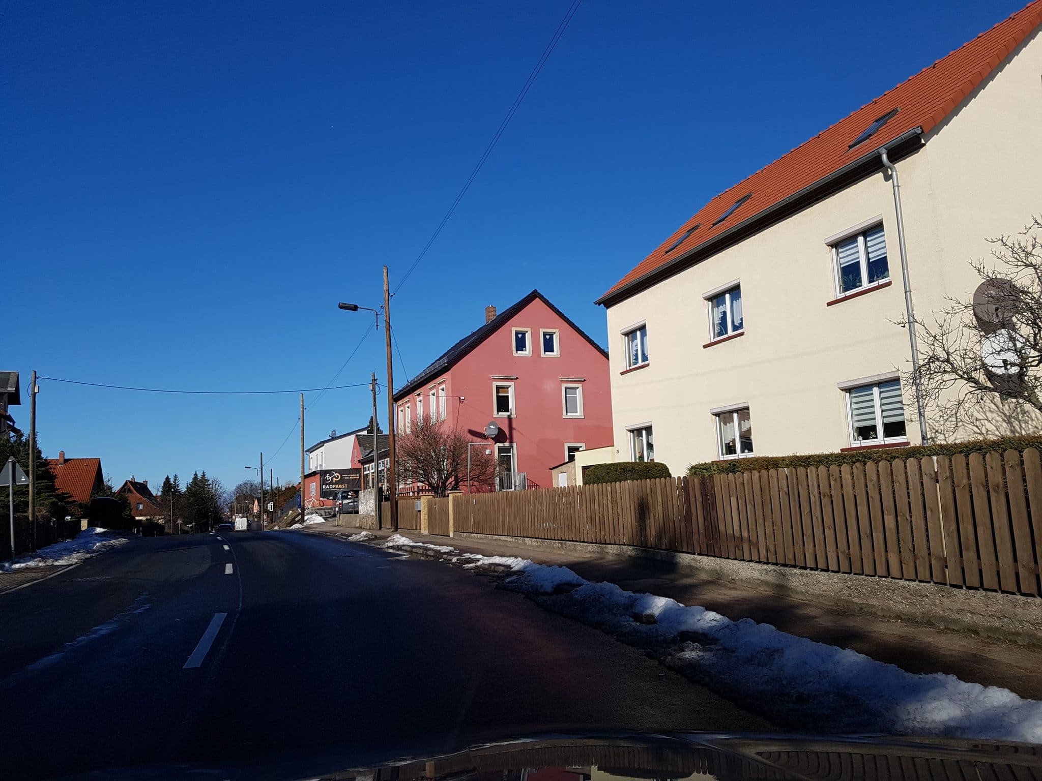 Street view near Hotel Villa Sorgenfrei, Radebeul — © dsmm (CC BY-SA · Mapillary)