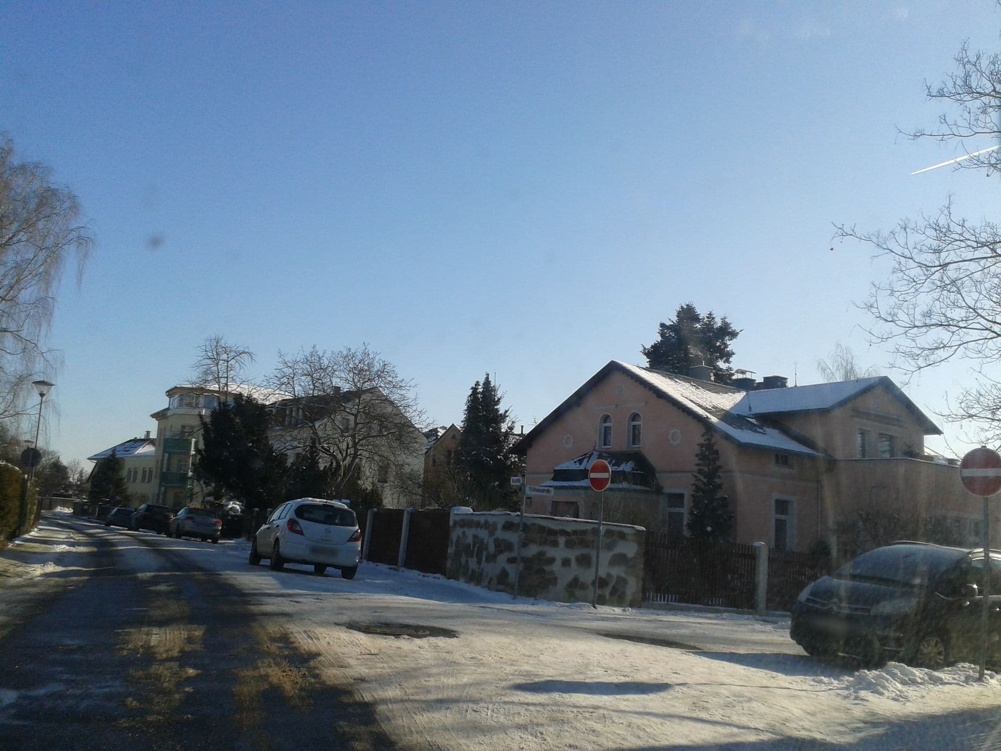 Street view near Radisson Blu Villa Augustus, Radebeul — © thomas (CC BY-SA · Mapillary)