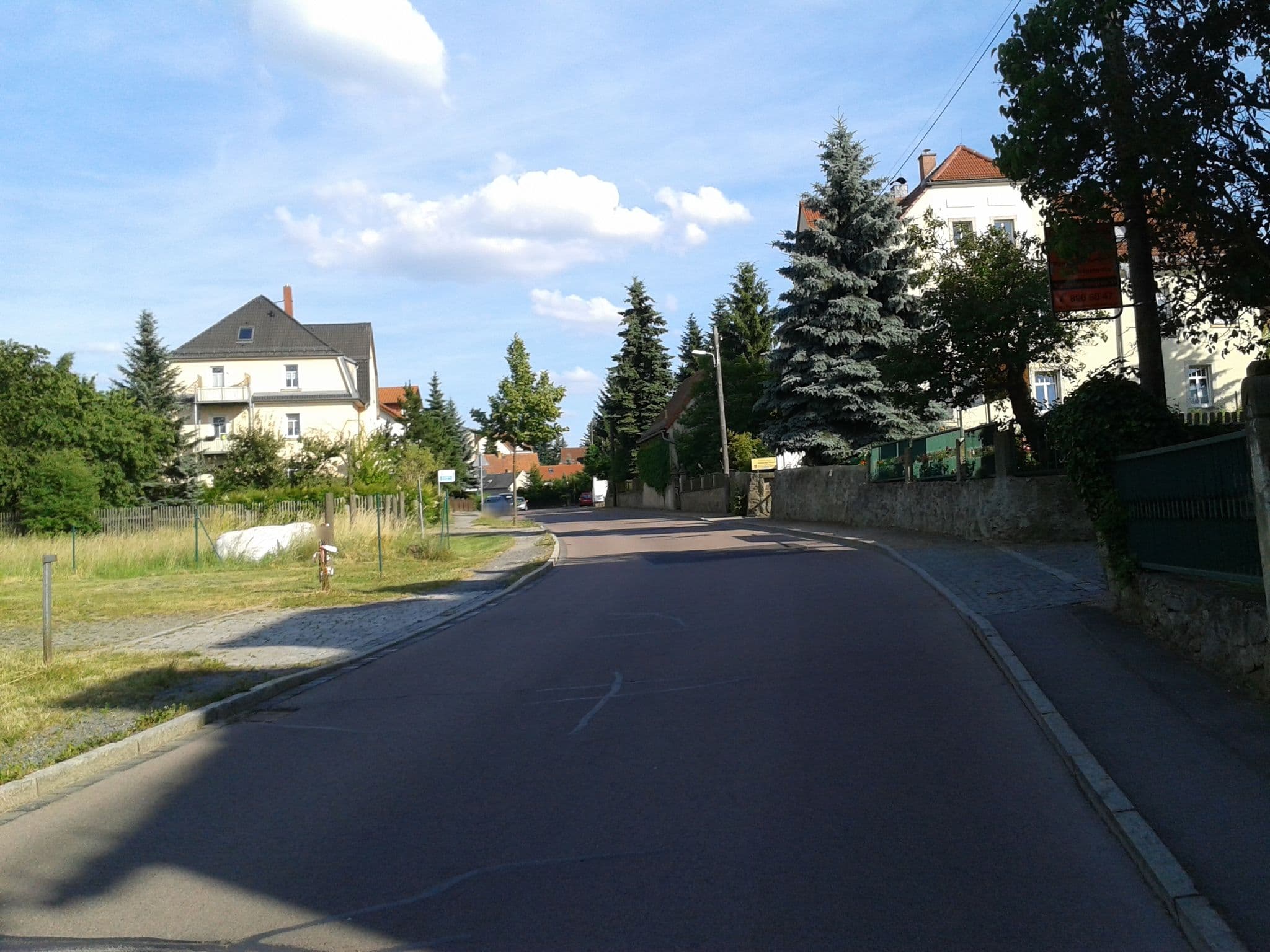Street view near Pension Ute, Klotzsche — © kolossos (CC BY-SA · Mapillary)