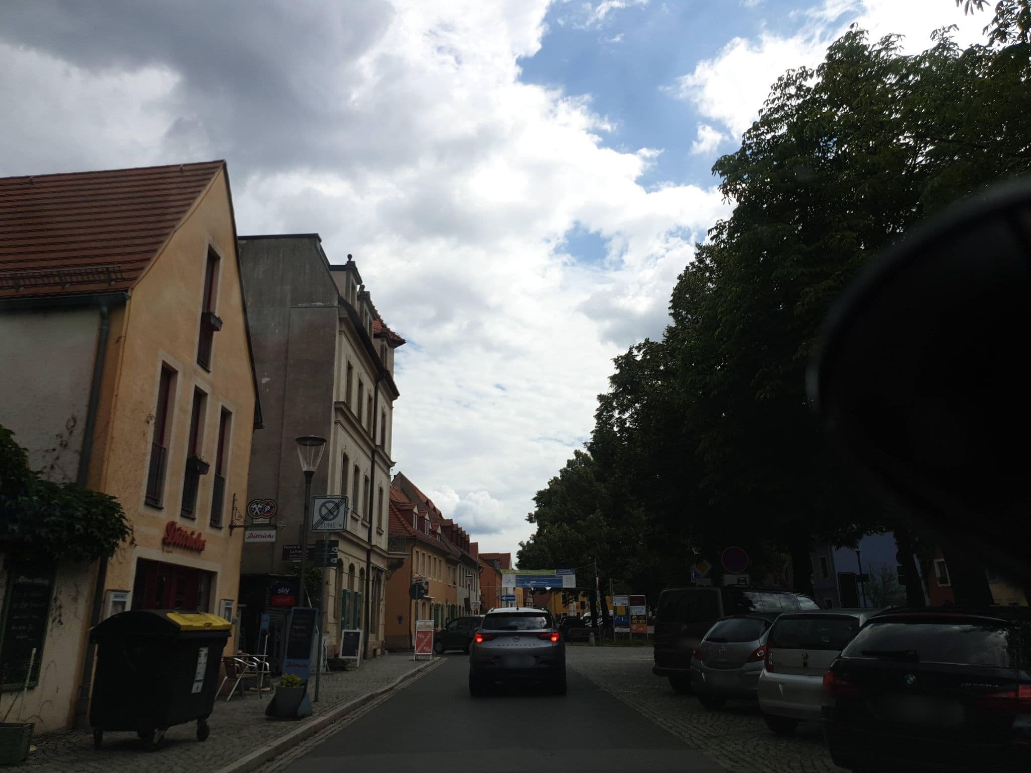 Street view near Dietrich, Radebeul — © canislupus (CC BY-SA · Mapillary)