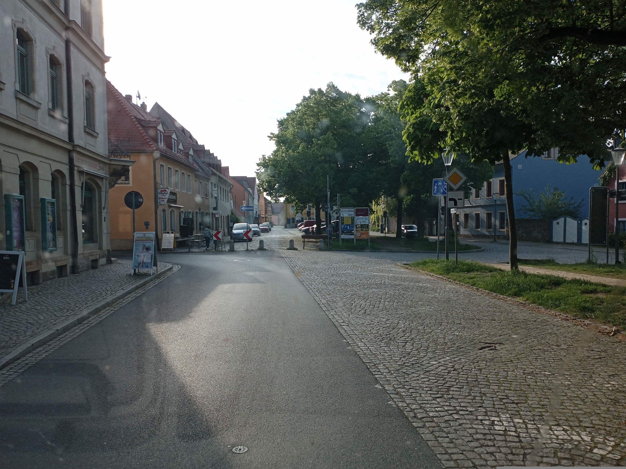 Street view near Ferienwohnung Weinbaueretc, Radebeul — © atze02 (CC BY-SA · Mapillary)