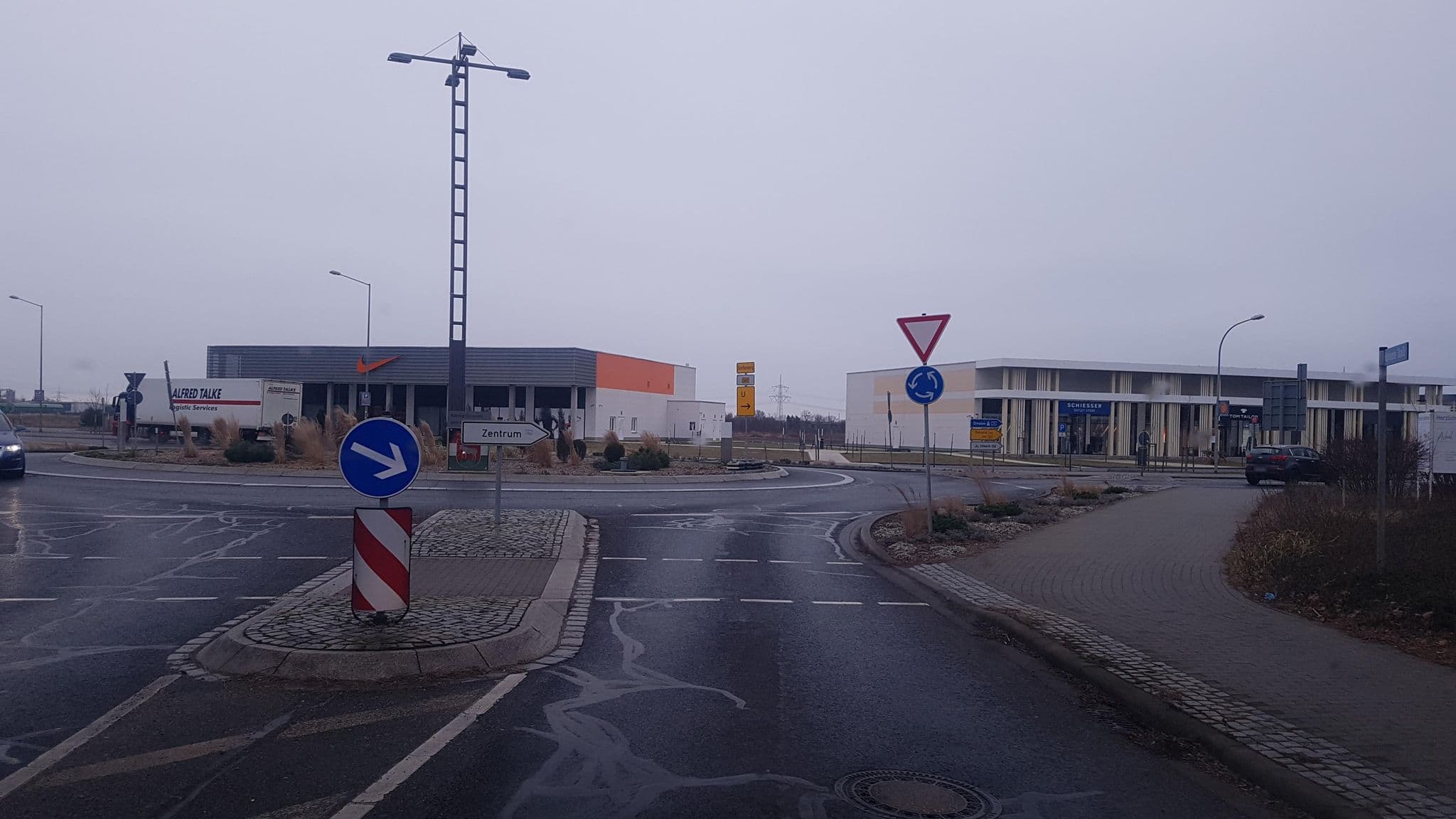Street view near ACHAT Hotel Schwarzheide Lausitz, Schwarzheide — © dsmm (CC BY-SA · Mapillary)