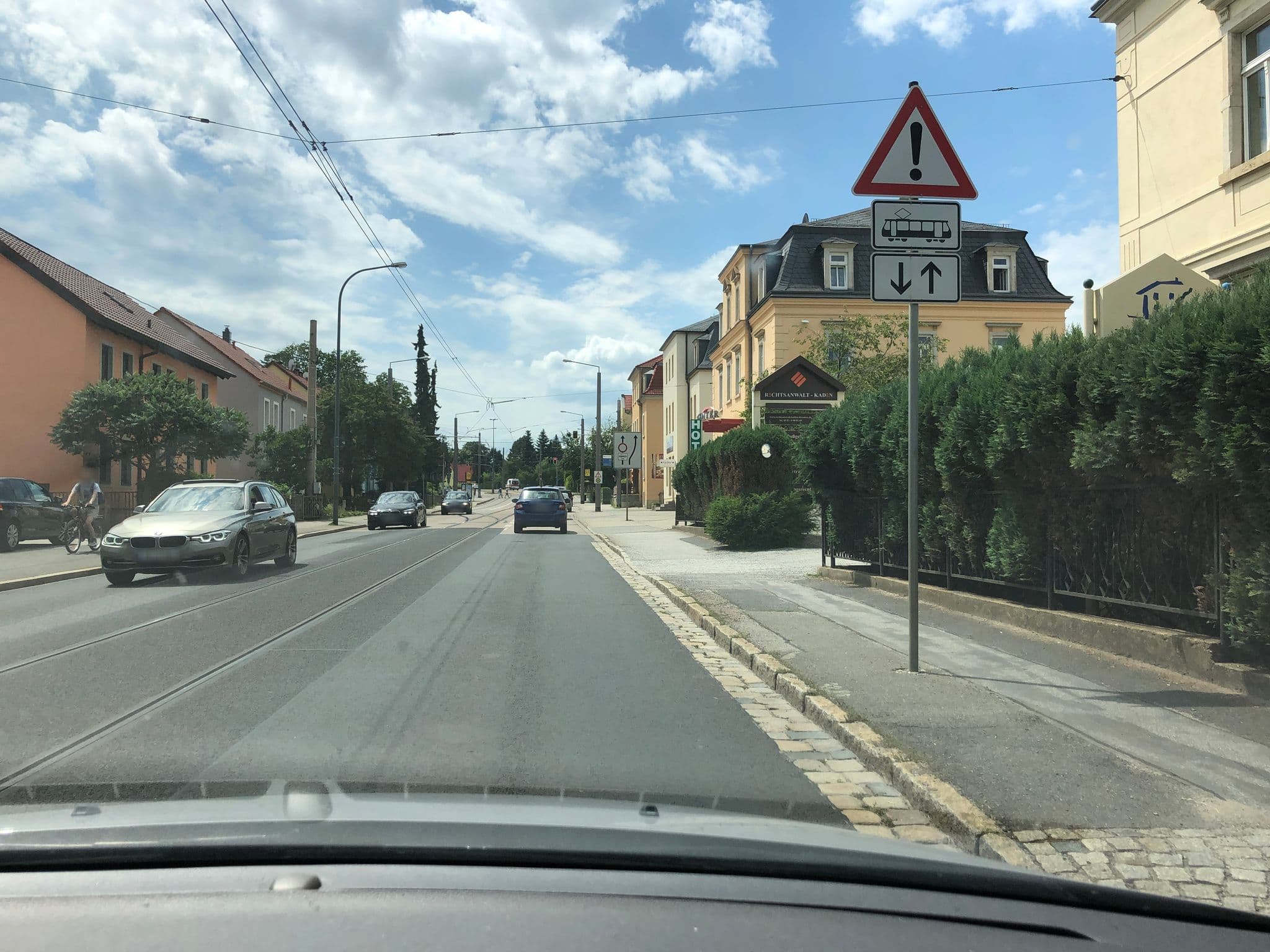Street view near Pension Kaden, Klotzsche — © bejotel (CC BY-SA · Mapillary)