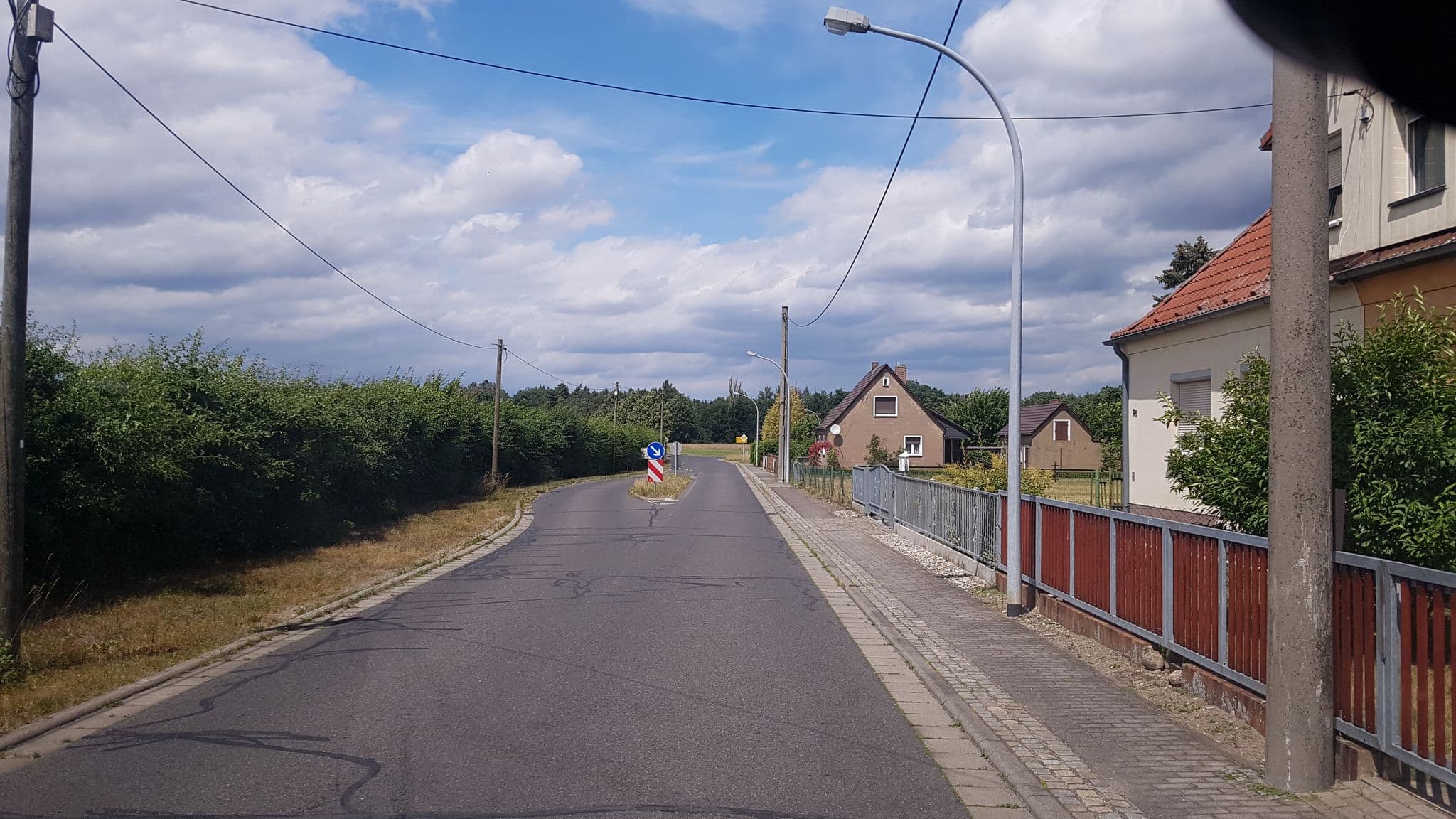 Street view near Dembowsky Ferienwohnung, Sallgast — © dsmm (CC BY-SA · Mapillary)