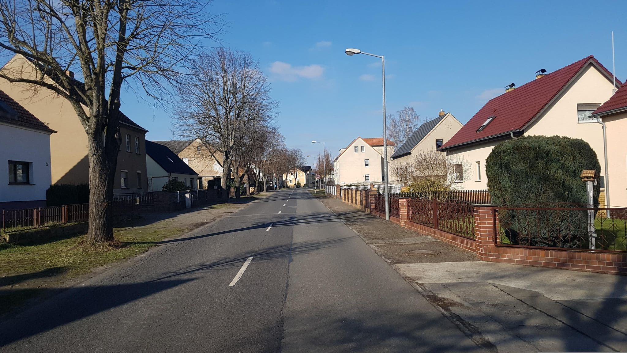 Street view near Pension Wrobel, Lauchhammer — © dsmm (CC BY-SA · Mapillary)