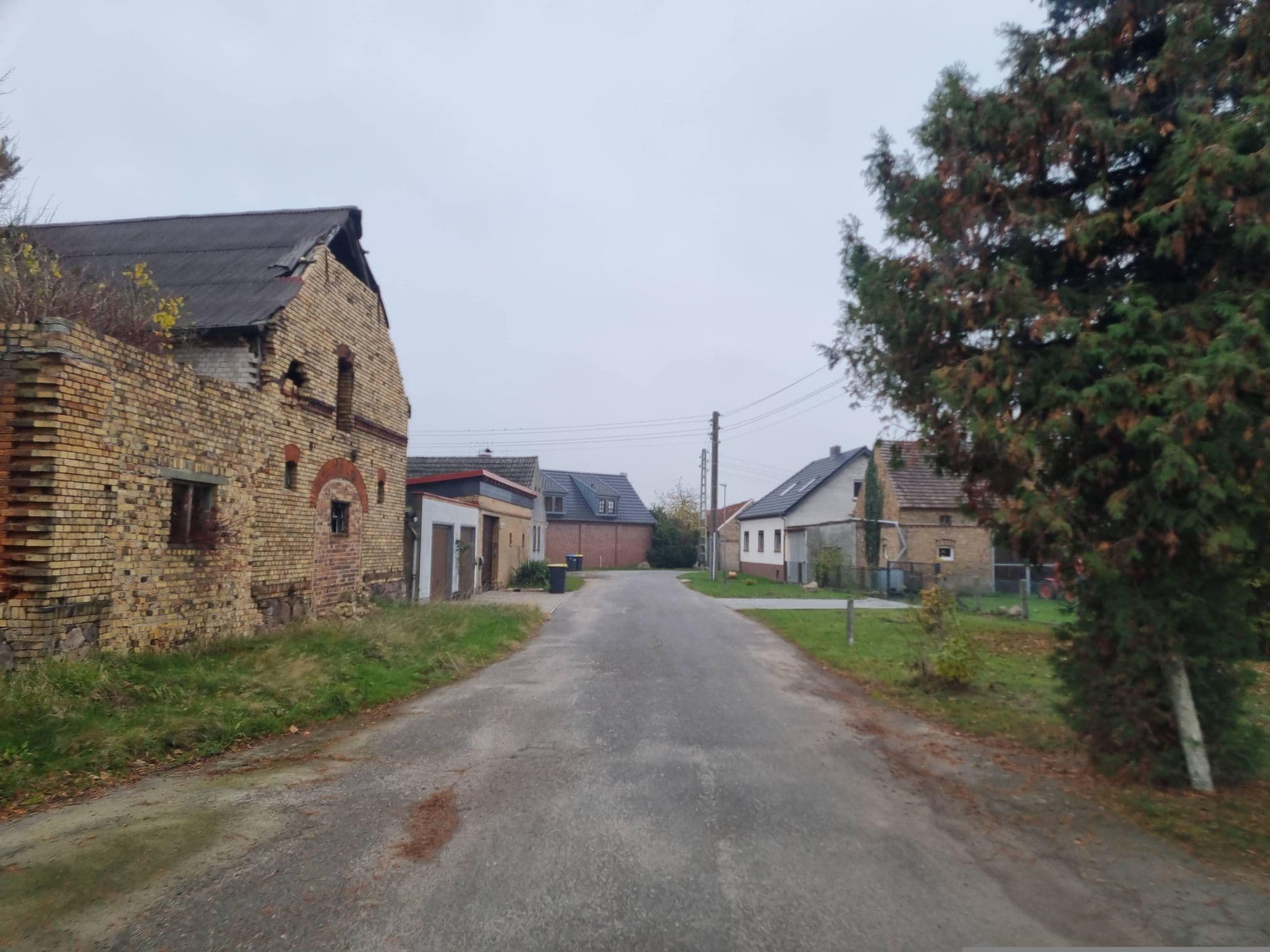 Street view near Pension Neue Sorgen Inh. Frank Palm, Sallgast — © dsmm (CC BY-SA · Mapillary)