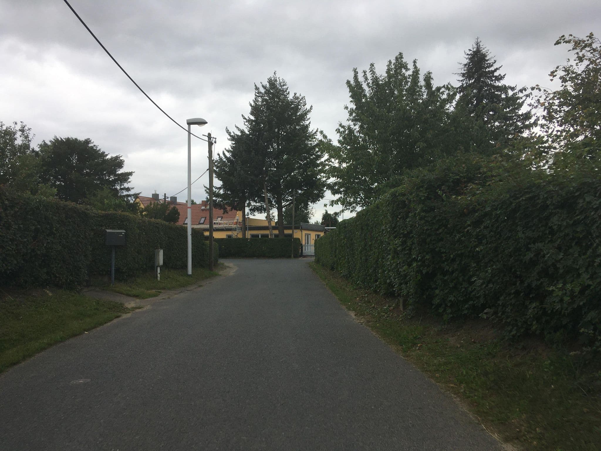 Street view near Ferienwohnung Am Elberadweg/Weinwanderungen Marika Lang, Radebeul — © eserte (CC BY-SA · Mapillary)