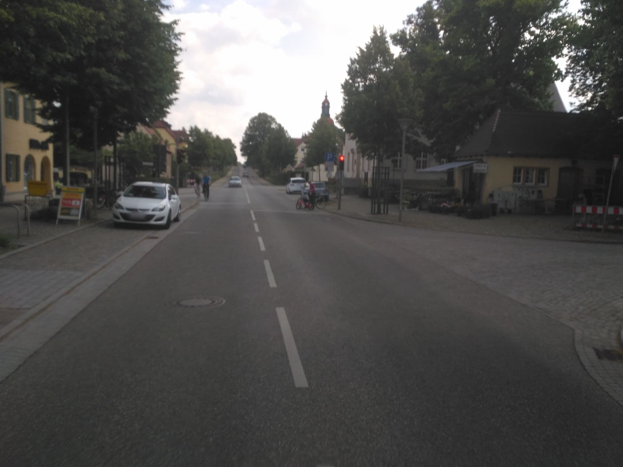 Street view near Pension & Gasthof "Goldne Brezel", Moritzburg — © yiro (CC BY-SA · Mapillary)