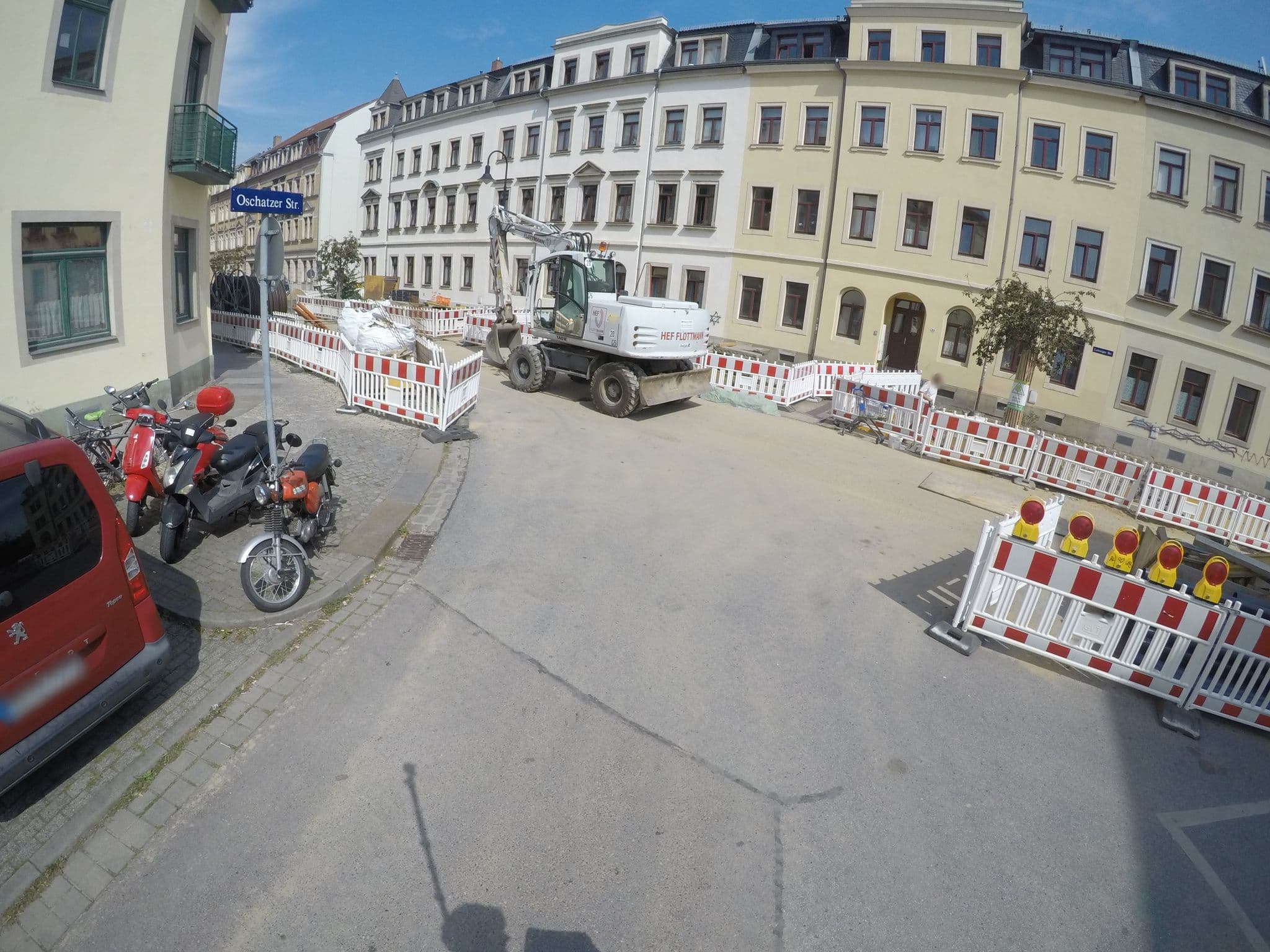 Street view near Dresden-Appartments, Mickten — © ogniretzlab (CC BY-SA · Mapillary)