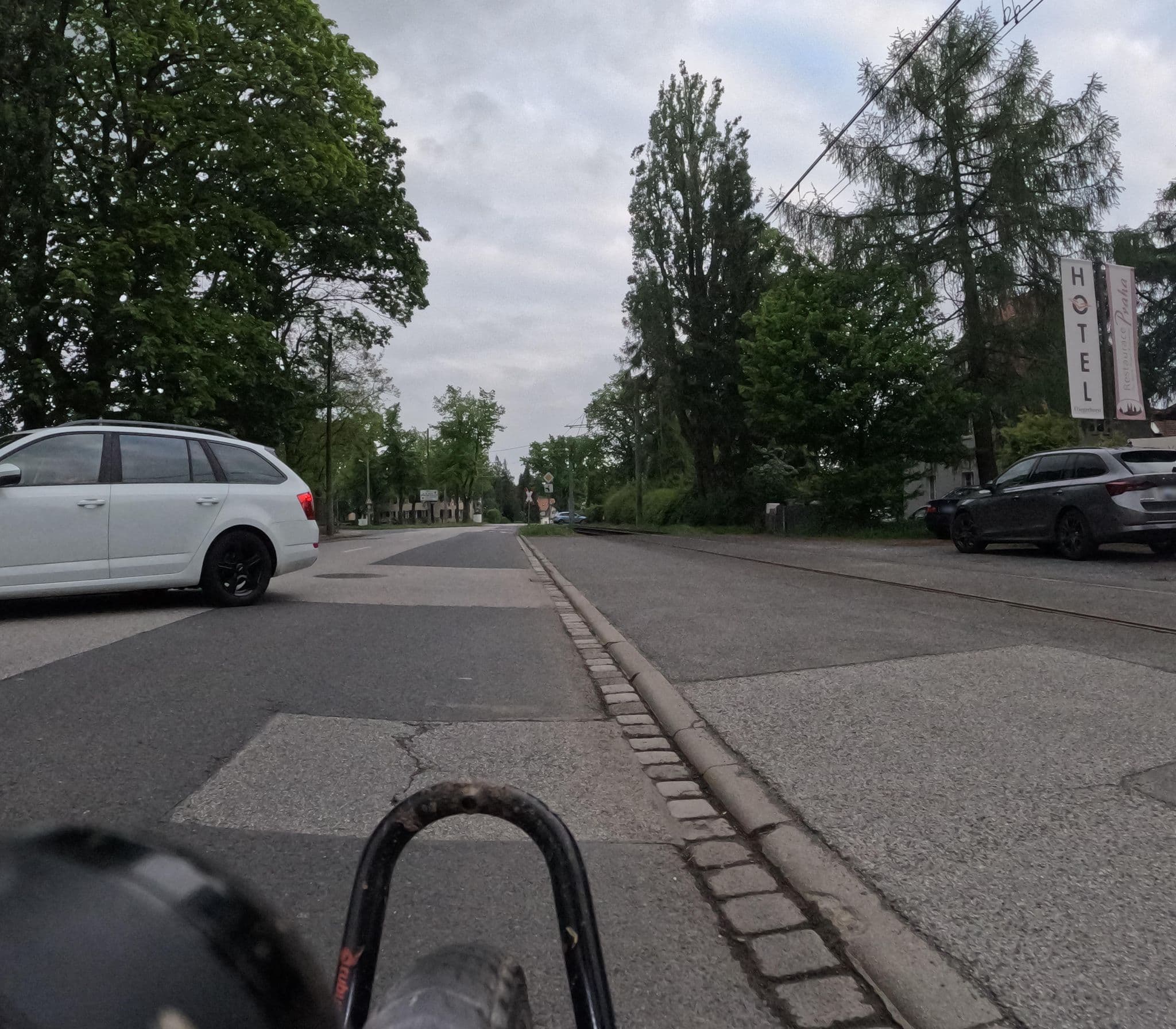 Street view near Paszkier Birgit Pension, Hellerau — © britiger (CC BY-SA · Mapillary)